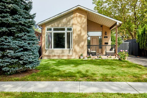 11 Wagner Drive, Toronto, ON M1E 2Z4