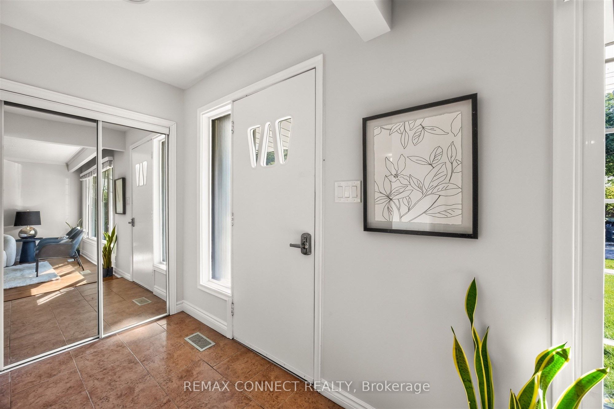 42 Bainhart Crescent, Toronto, ON M1H 2R3 photo 5