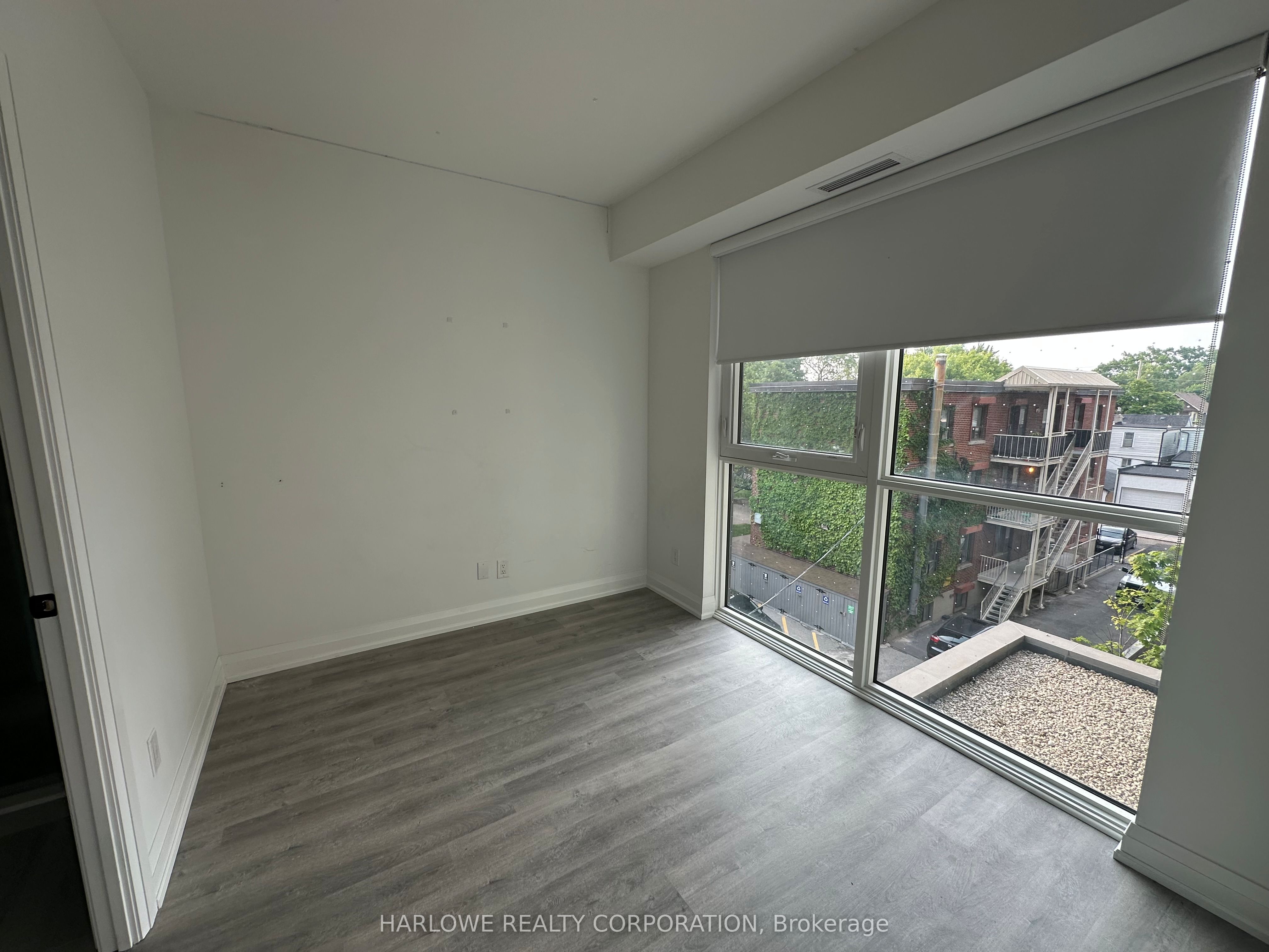 2369 Danforth Avenue 308, Toronto, ON M4C 0B1 photo 5