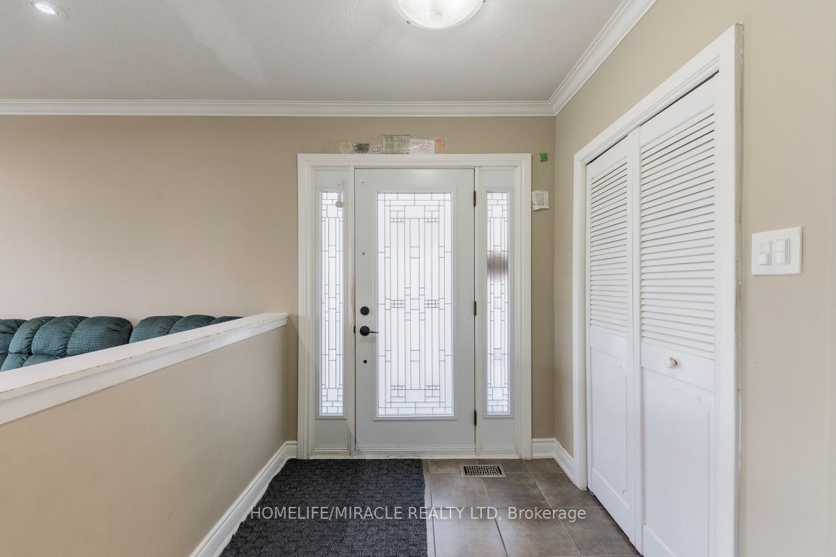 20 Mayhill Crescent, Toronto, ON M1G 1K6 photo 4