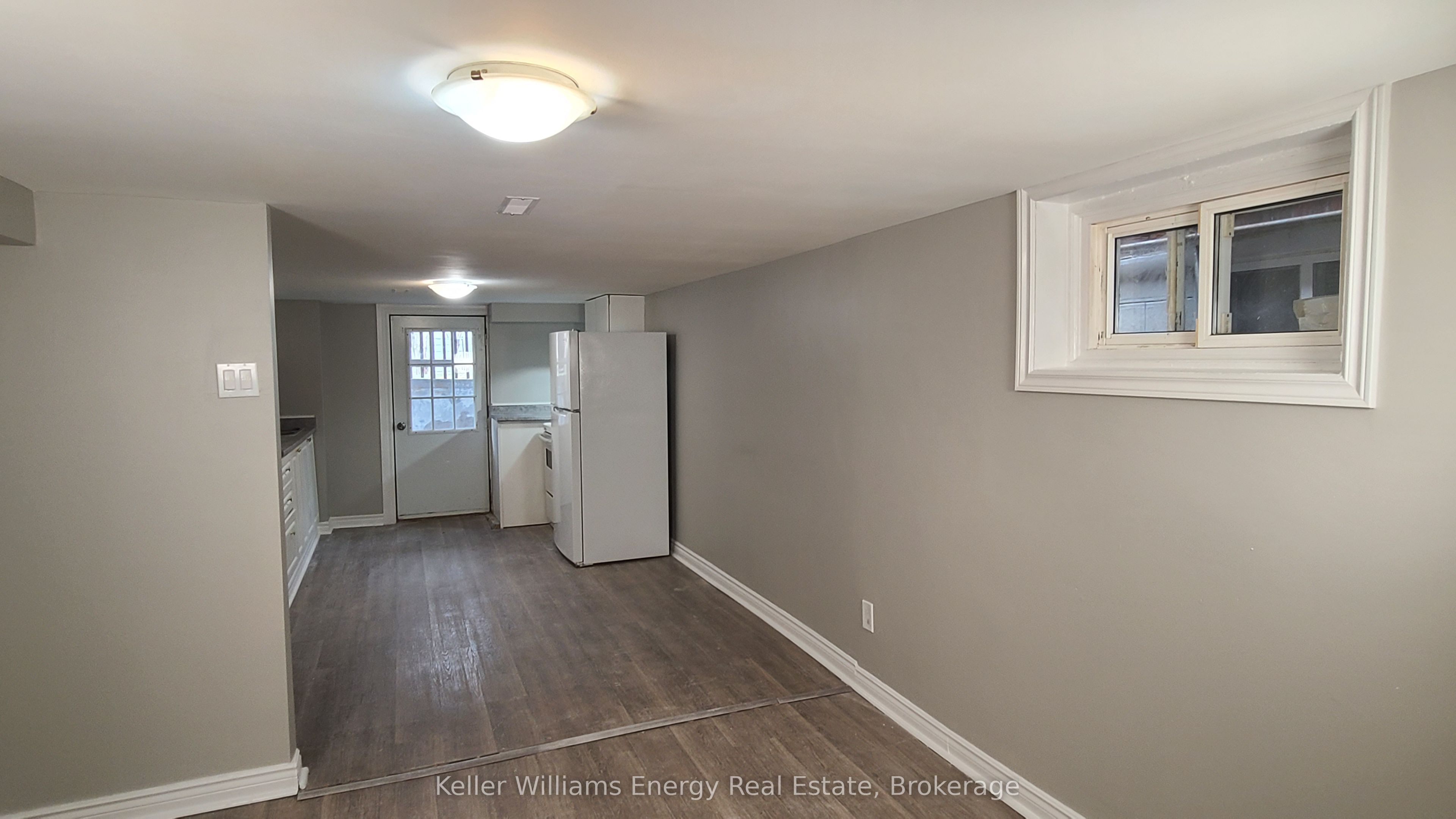 201 Celina Street BSMT, Oshawa, ON L1H 4N7 photo 4