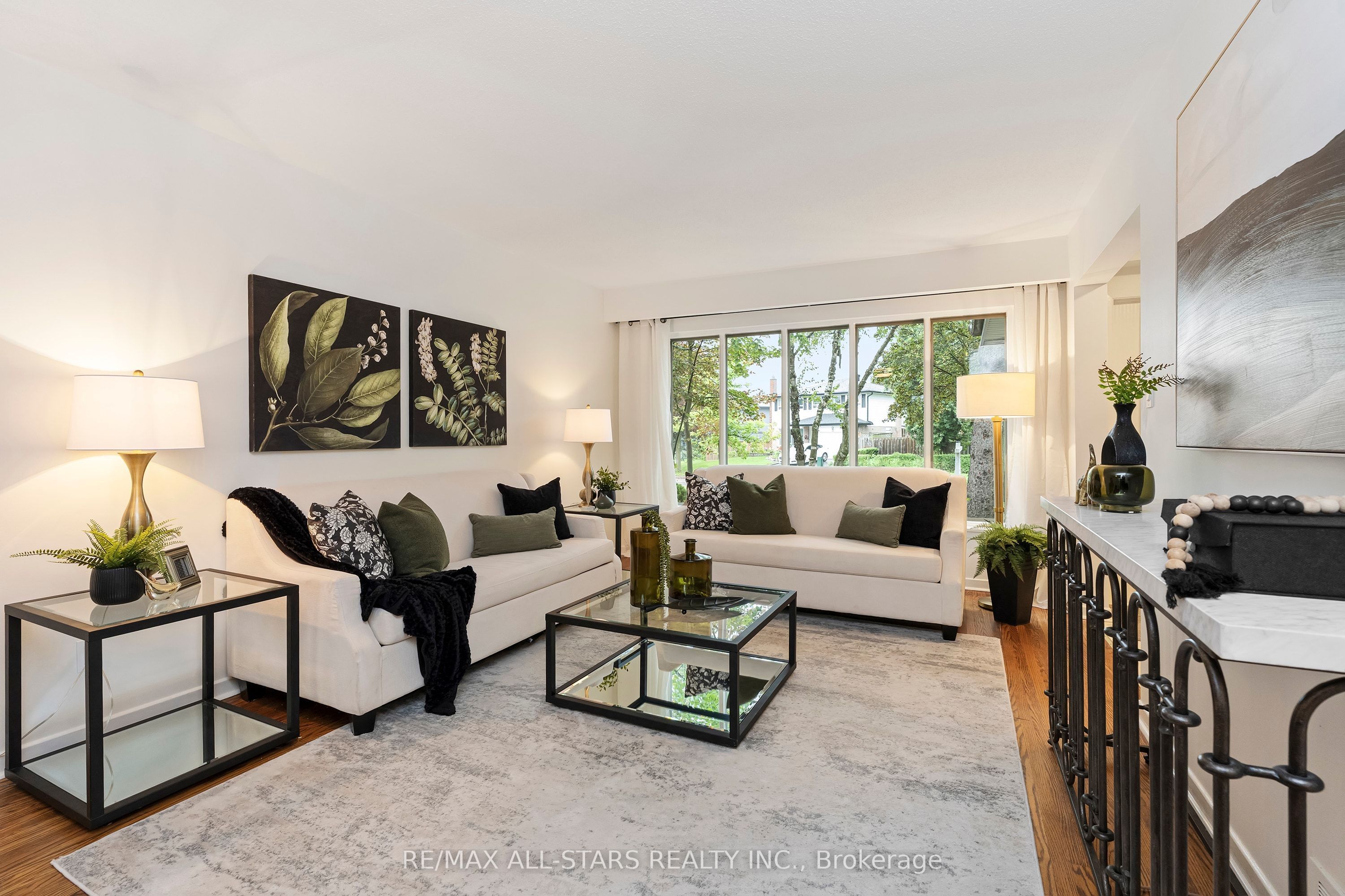 11 Gillbank Crescent, Toronto, ON M1E 4H8 photo 3