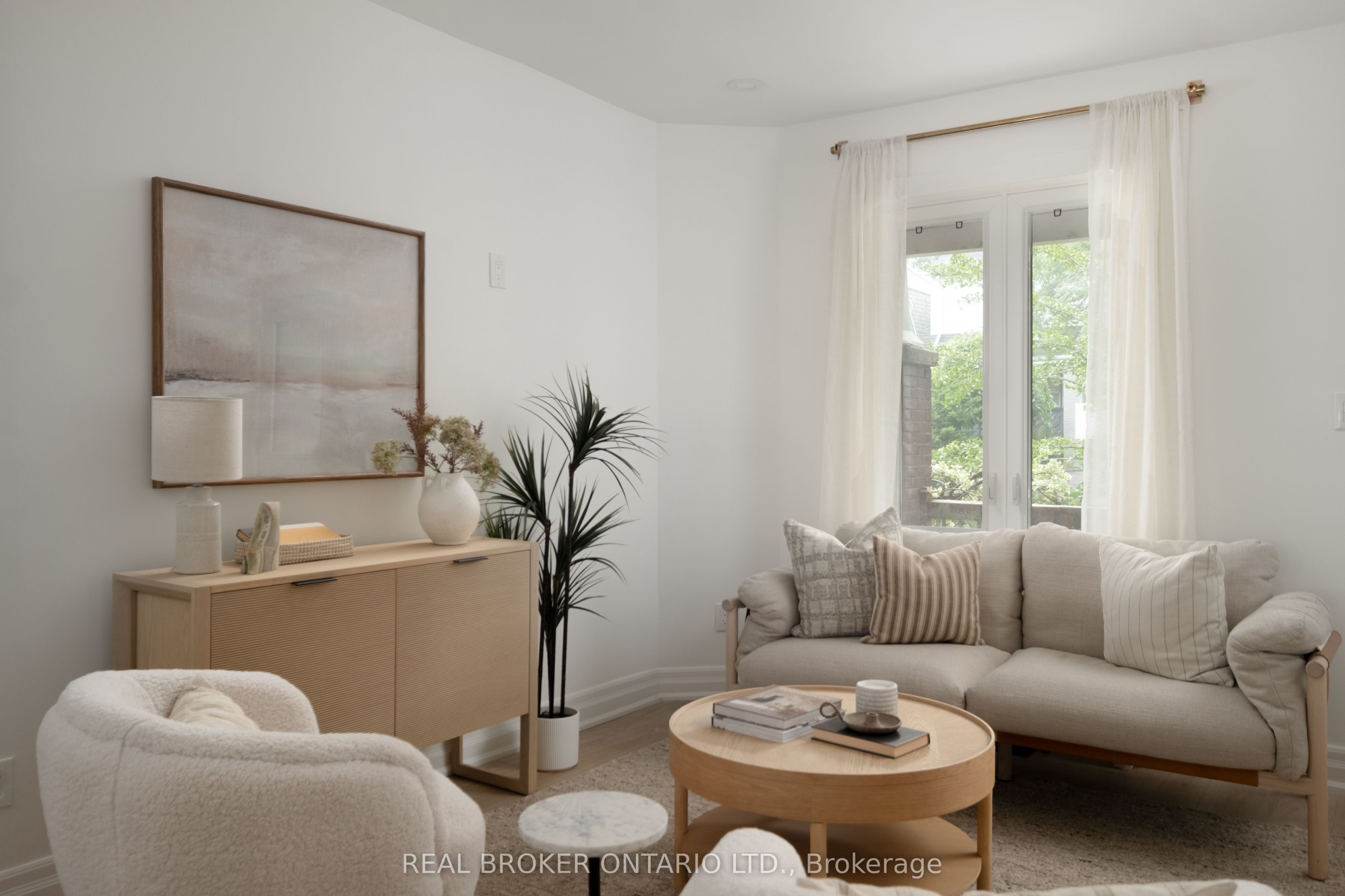 22 Stephenson Avenue, Toronto, ON M4C 1G1 photo 4