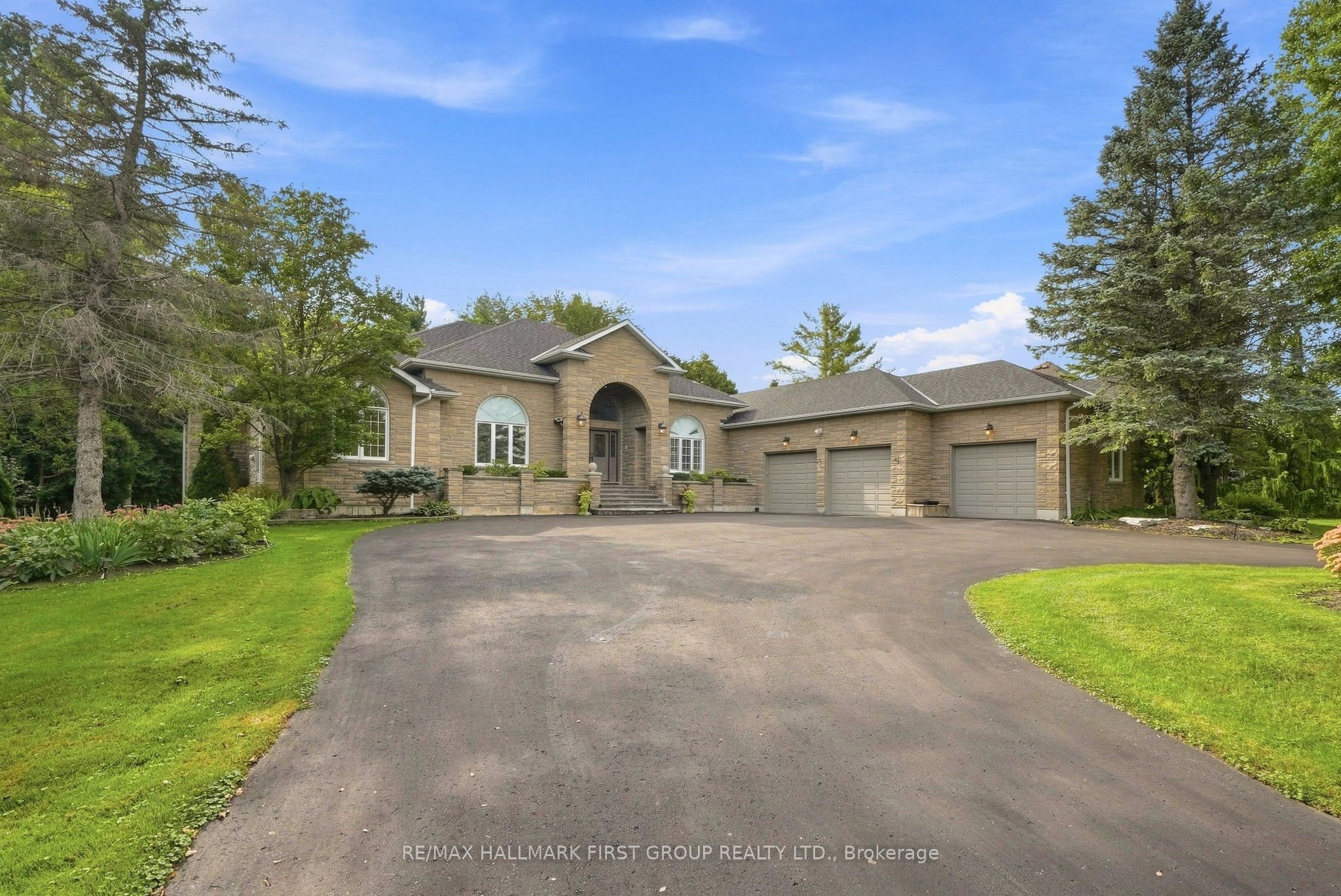 48 Buggey Lane, Ajax, ON L1Z 1X5 photo 3