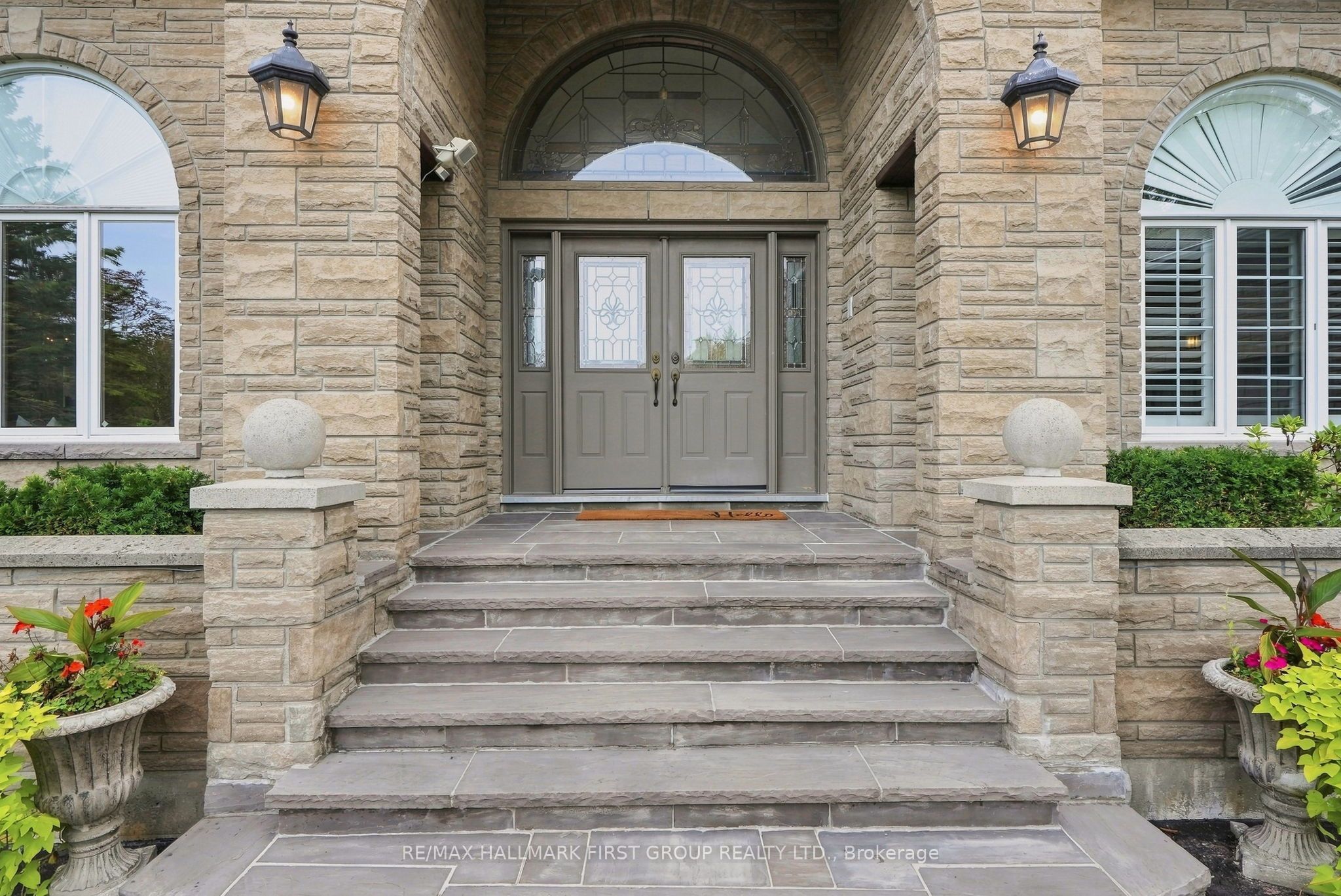 48 Buggey Lane, Ajax, ON L1Z 1X5 photo 4
