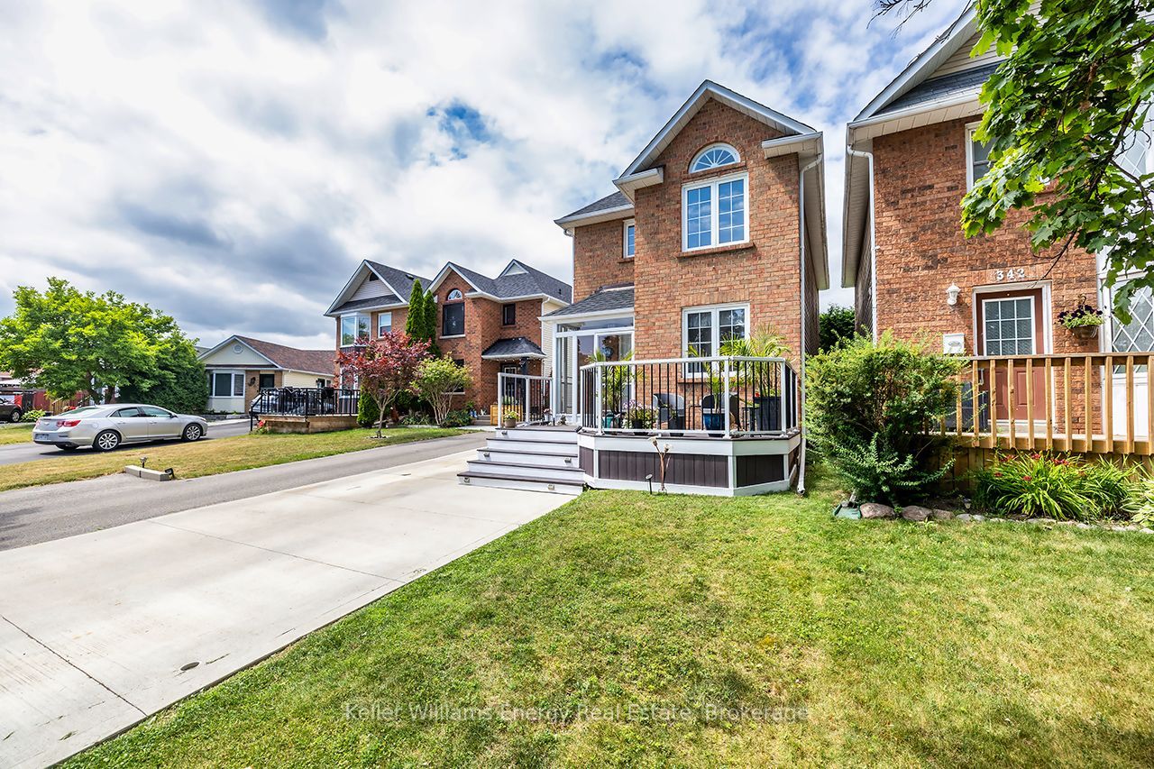 340 Pompano Court, Oshawa, ON L1K 1M9 photo 3
