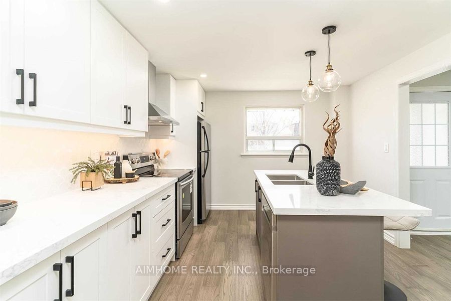 46 Ardgowan Crescent, Toronto, ON M1V 1B3 photo 2