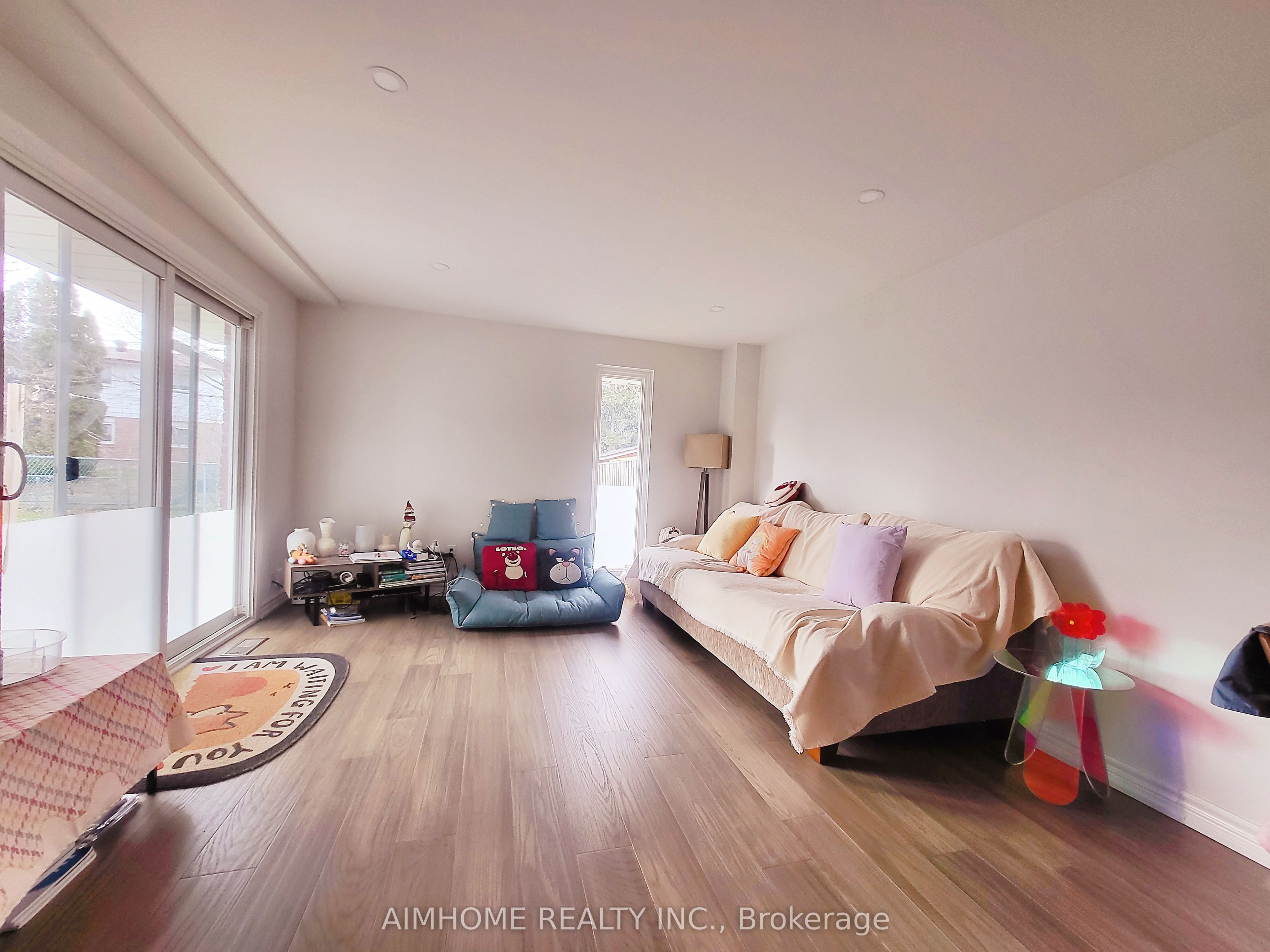 46 Ardgowan Crescent, Toronto, ON M1V 1B3 photo 3