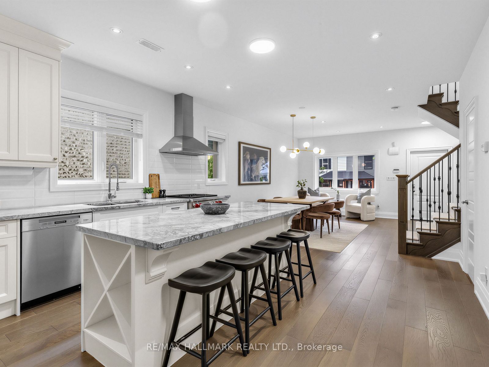 4 Woodville Avenue, Toronto, ON M4K 2J6 photo 5