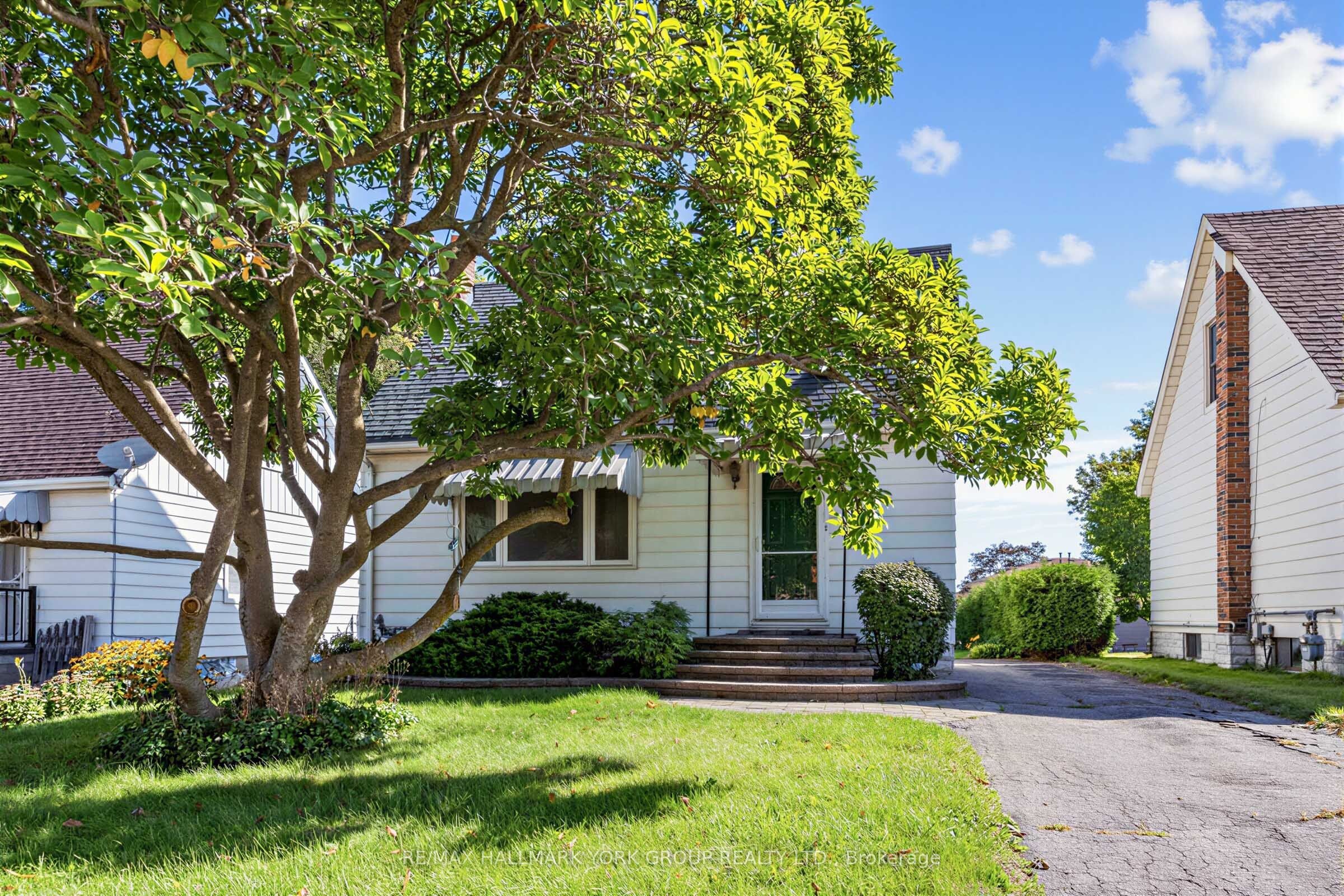 441 N Ritson Road N, Oshawa, ON L1G 5P9