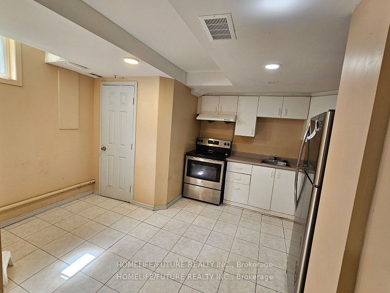 14 Griselda Crescent Bsmt, Toronto, ON M1G 3P6 photo 4