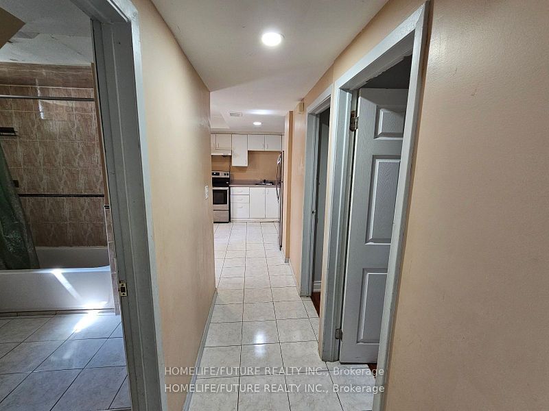 14 Griselda Crescent Bsmt, Toronto, ON M1G 3P6 photo 5
