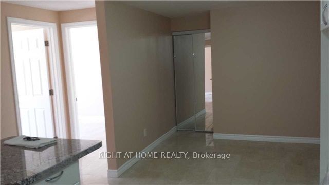 611 Gerrard Street E Unit 5, Toronto, ON M4M 1Y2 photo 2