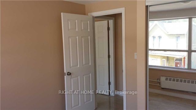 611 Gerrard Street E Unit 5, Toronto, ON M4M 1Y2 photo 5