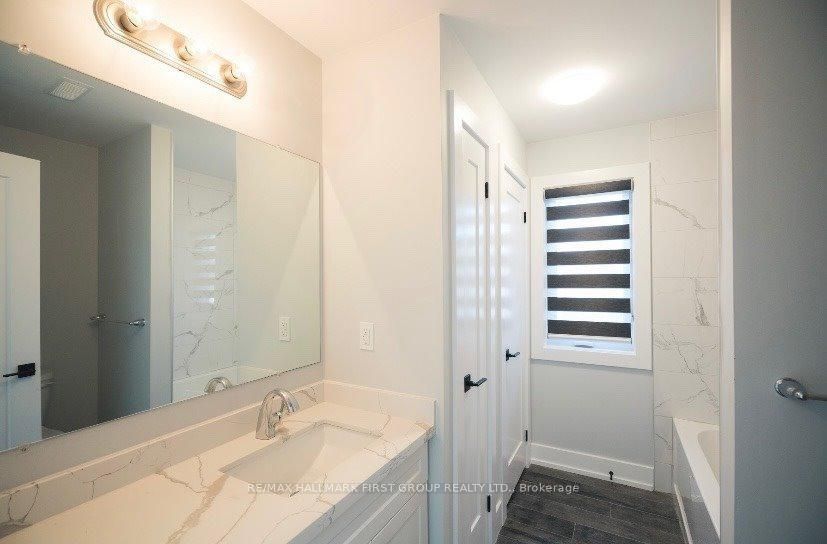182 Prince Street 1, Oshawa, ON L1G 4E6 photo 4