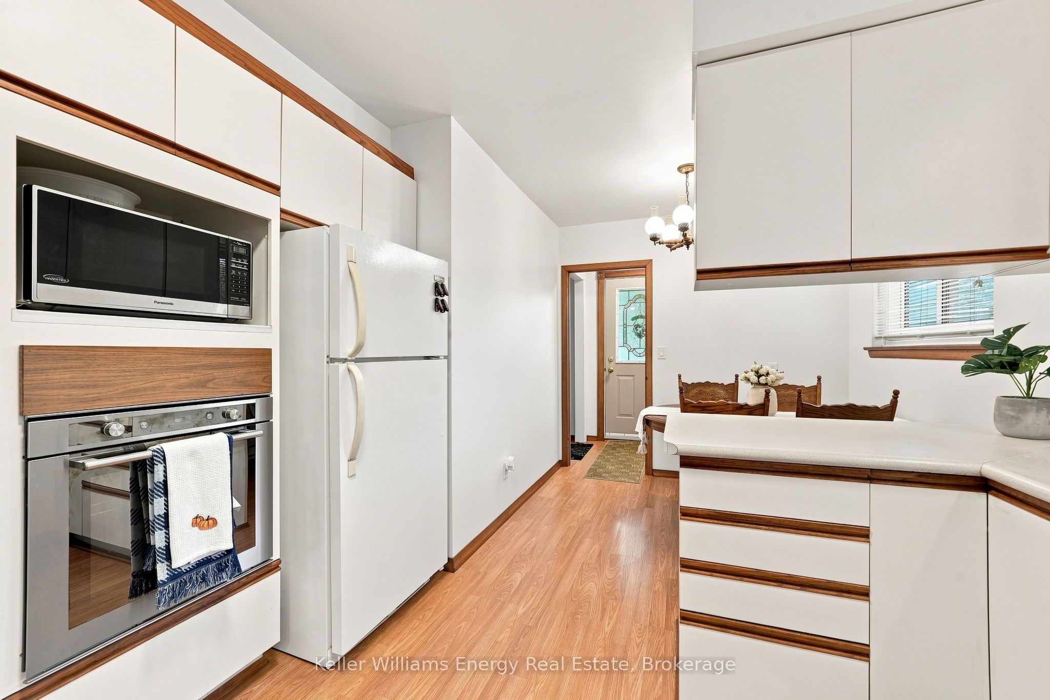410 Grandview Street S, Oshawa, ON L1H 7C8 photo 5