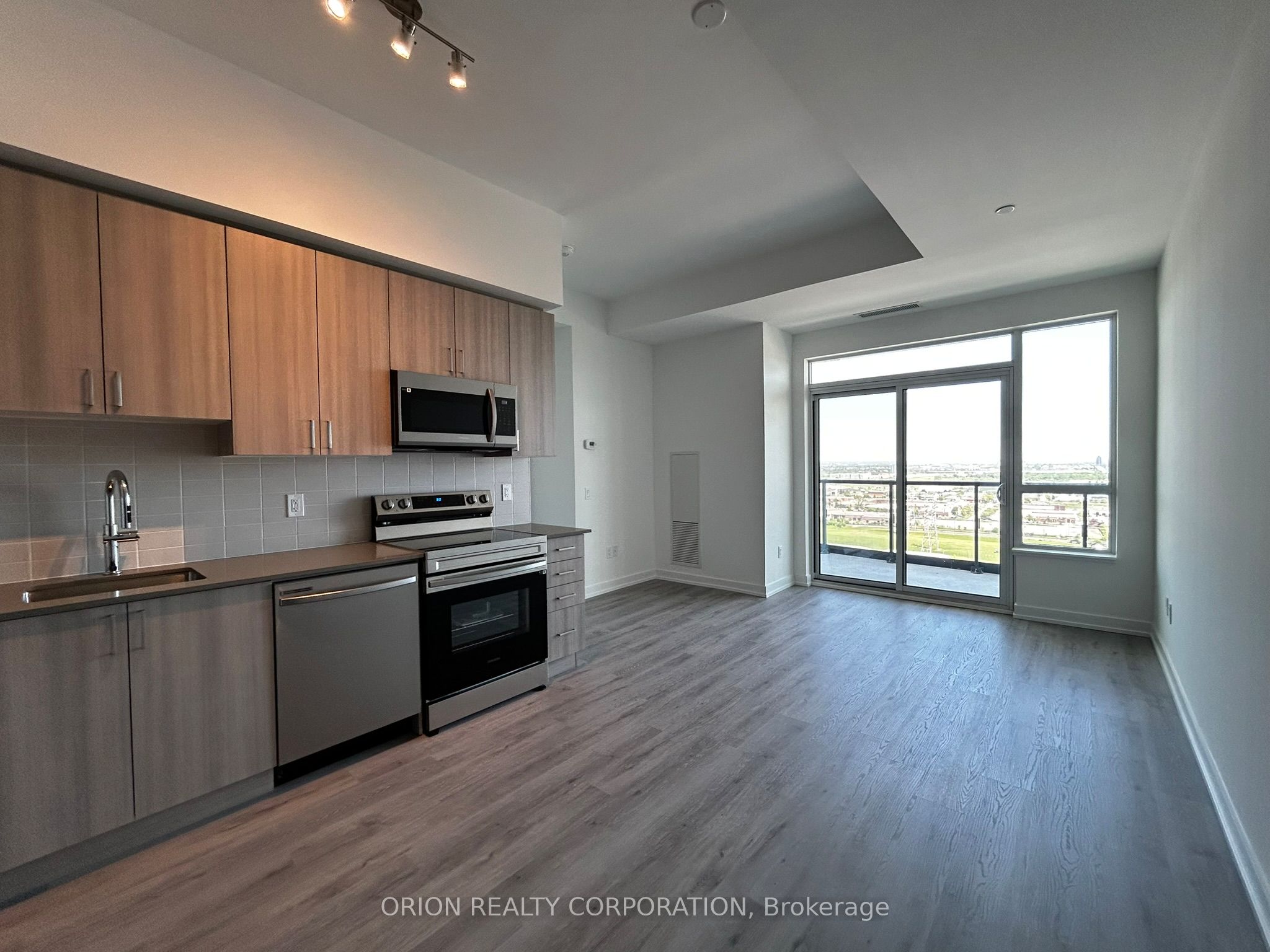 1455 Celebration Drive 2610, Pickering, ON L1W 0C3 photo 5