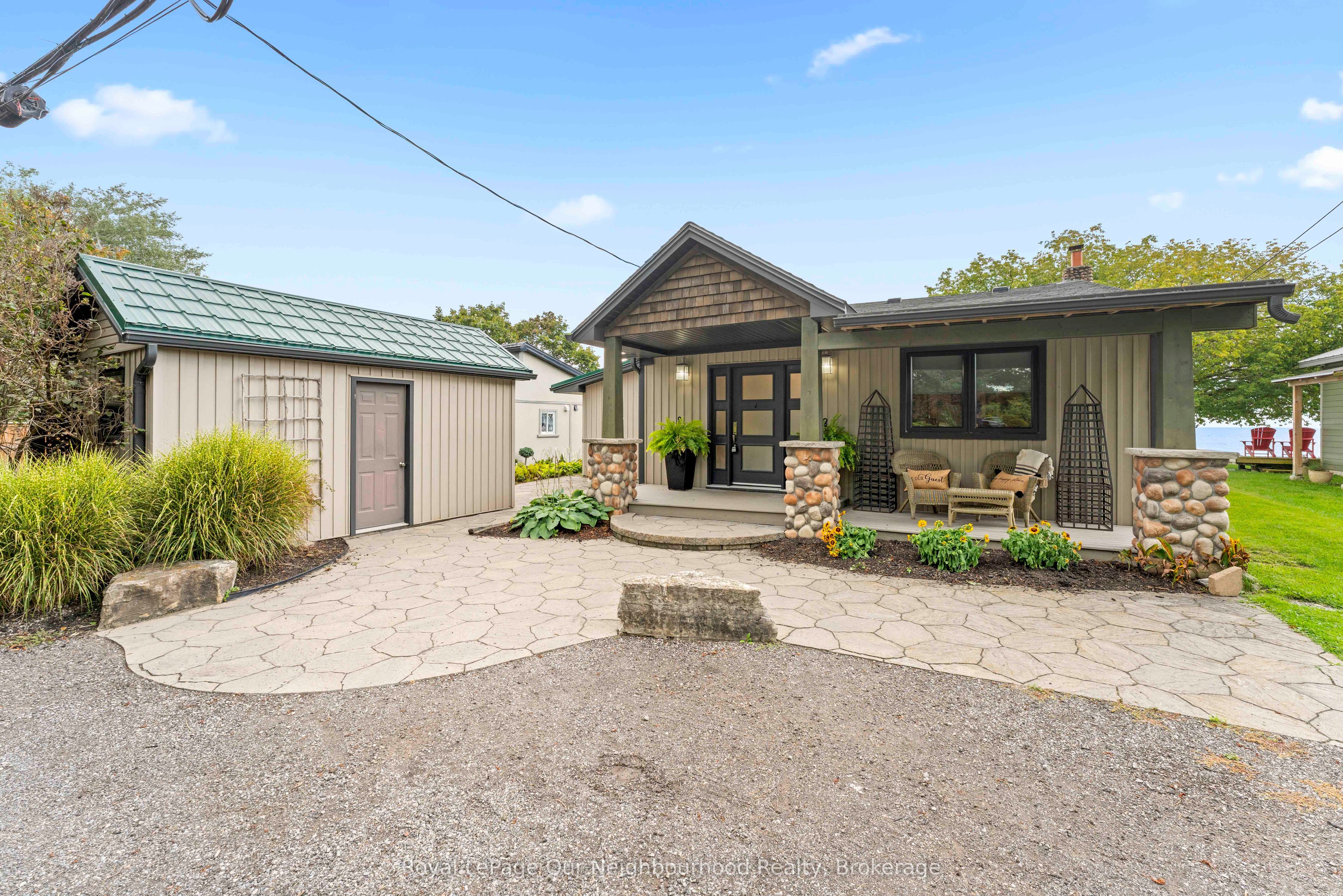 121 Cedar Crest Beach Road, Clarington, ON L1C 3K3