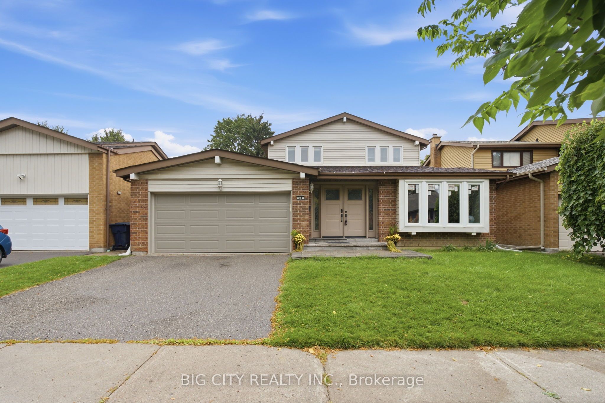 74 Chiefswood Square, Toronto, ON M1W 3J7