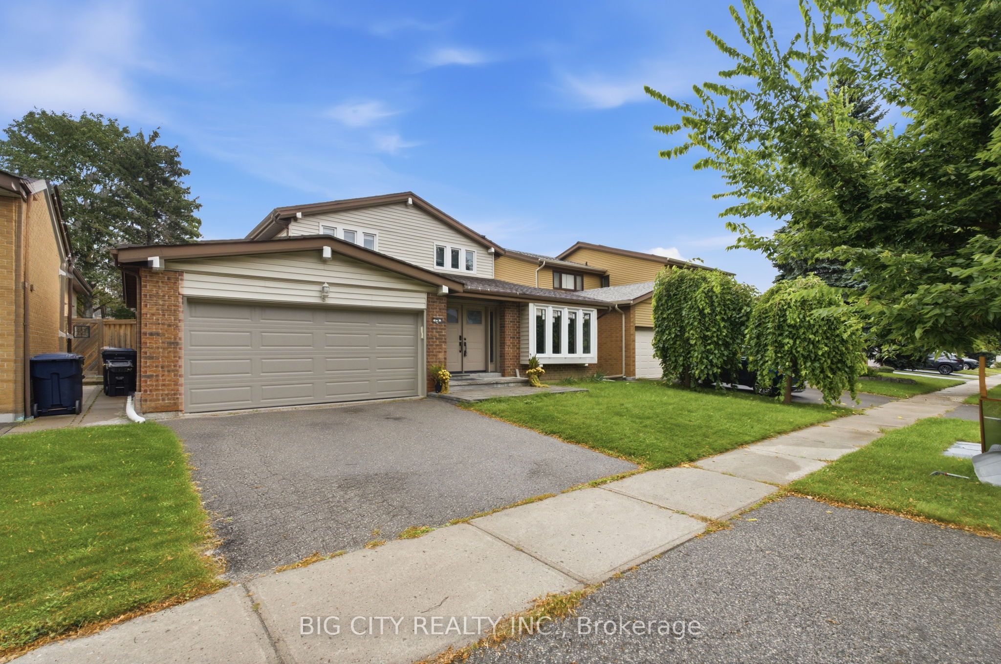 74 Chiefswood Square, Toronto, ON M1W 3J7 photo 2