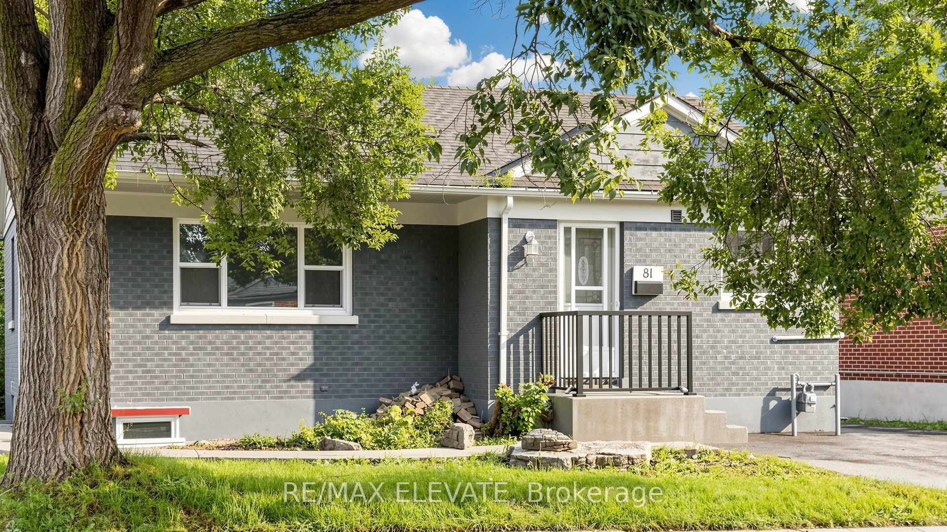 81 Admiral Road, Ajax, ON L1S 2N8 photo 3