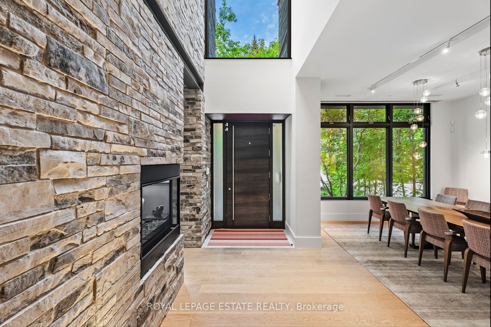 11 Pine Crescent, Toronto, ON M4E 1L1 photo 5
