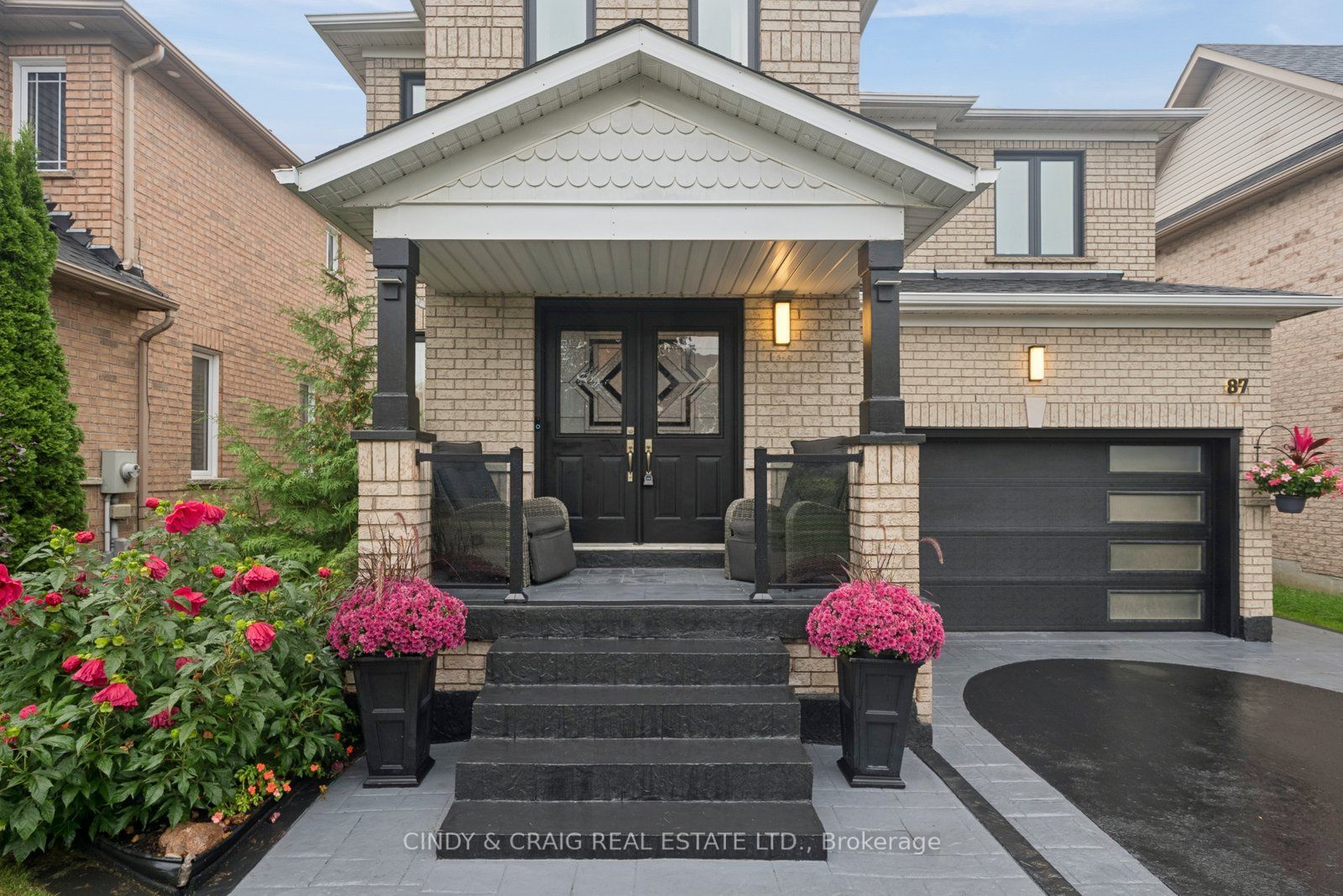87 Beckett Crescent, Clarington, ON L1E 3J4 photo 2
