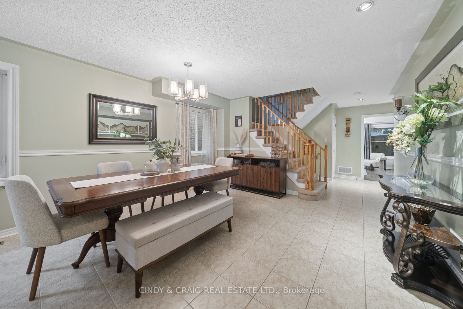 87 Beckett Crescent, Clarington, ON L1E 3J4 photo 3