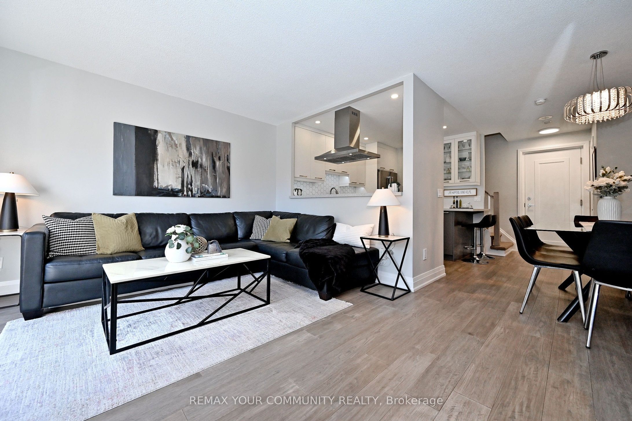 1400 The Esplanade Road 805, Pickering, ON L1V 6V2 photo 4