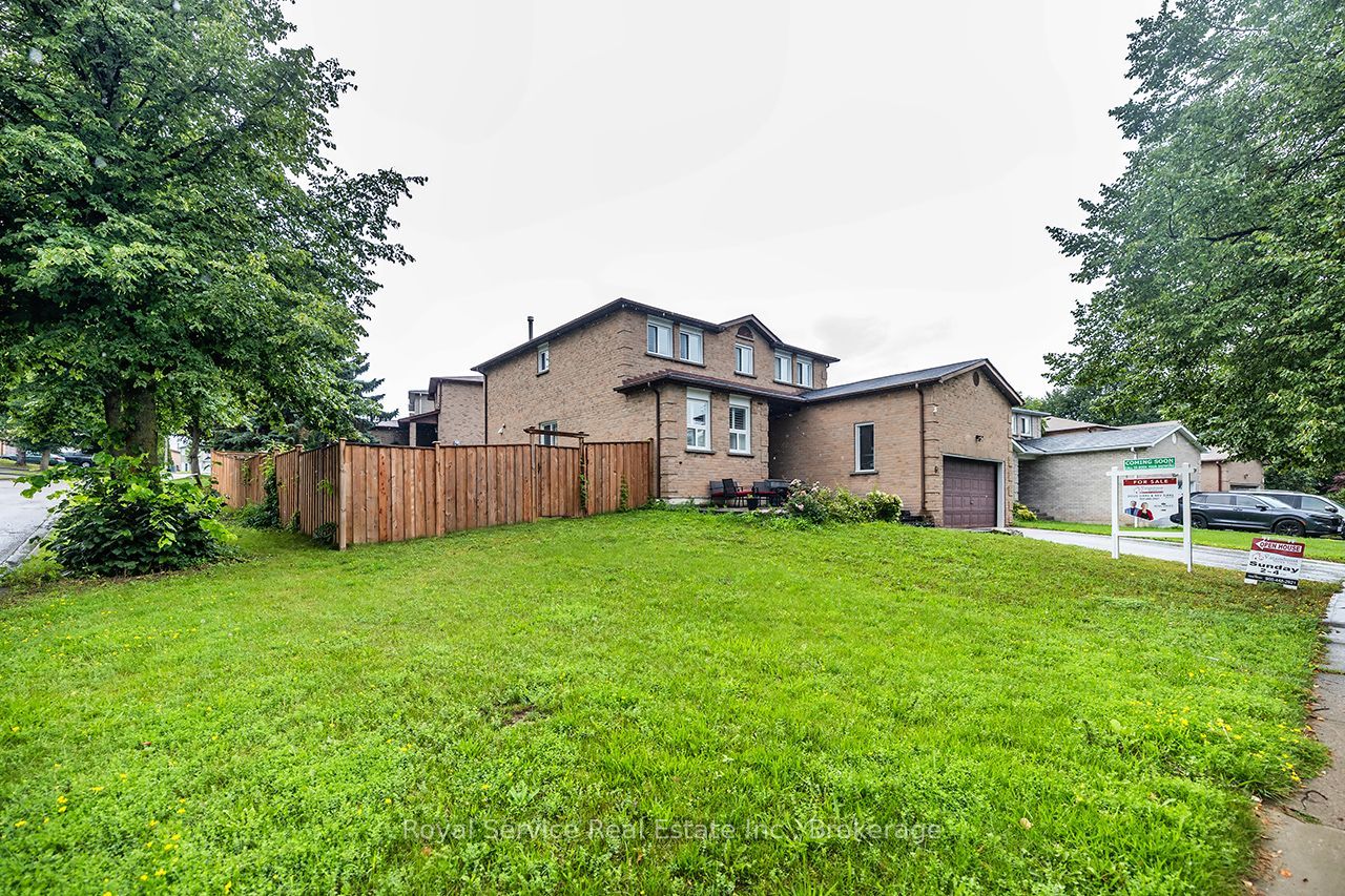 61 Adams Drive, Ajax, ON L1S 5V2 photo 2