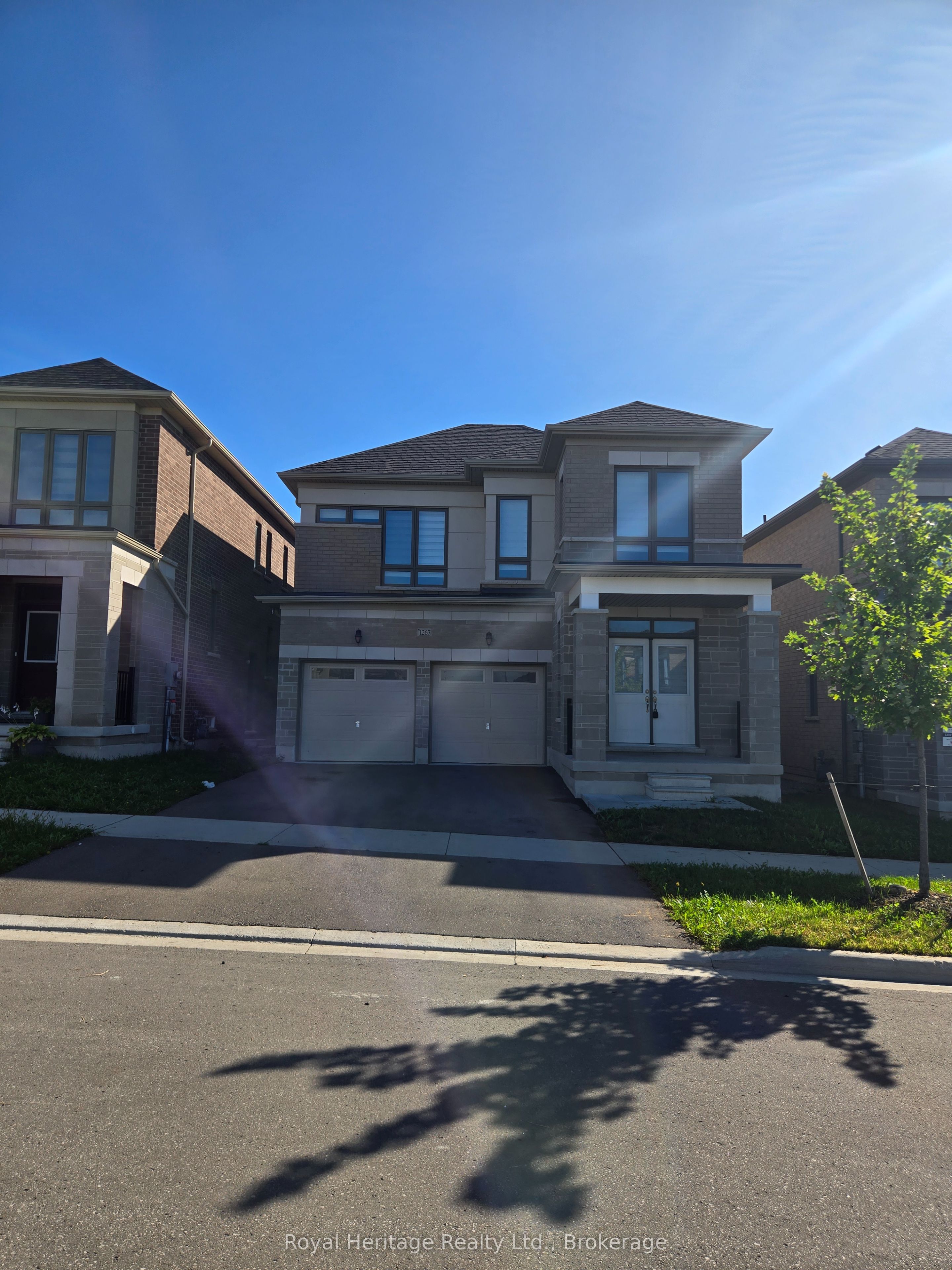1267 Plymouth Drive, Oshawa, ON L1L 0T9 photo 2