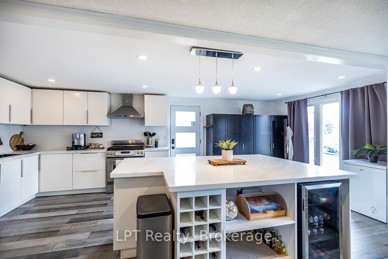 755 Wesley Drive, Oshawa, ON L1H 7X6 photo 4
