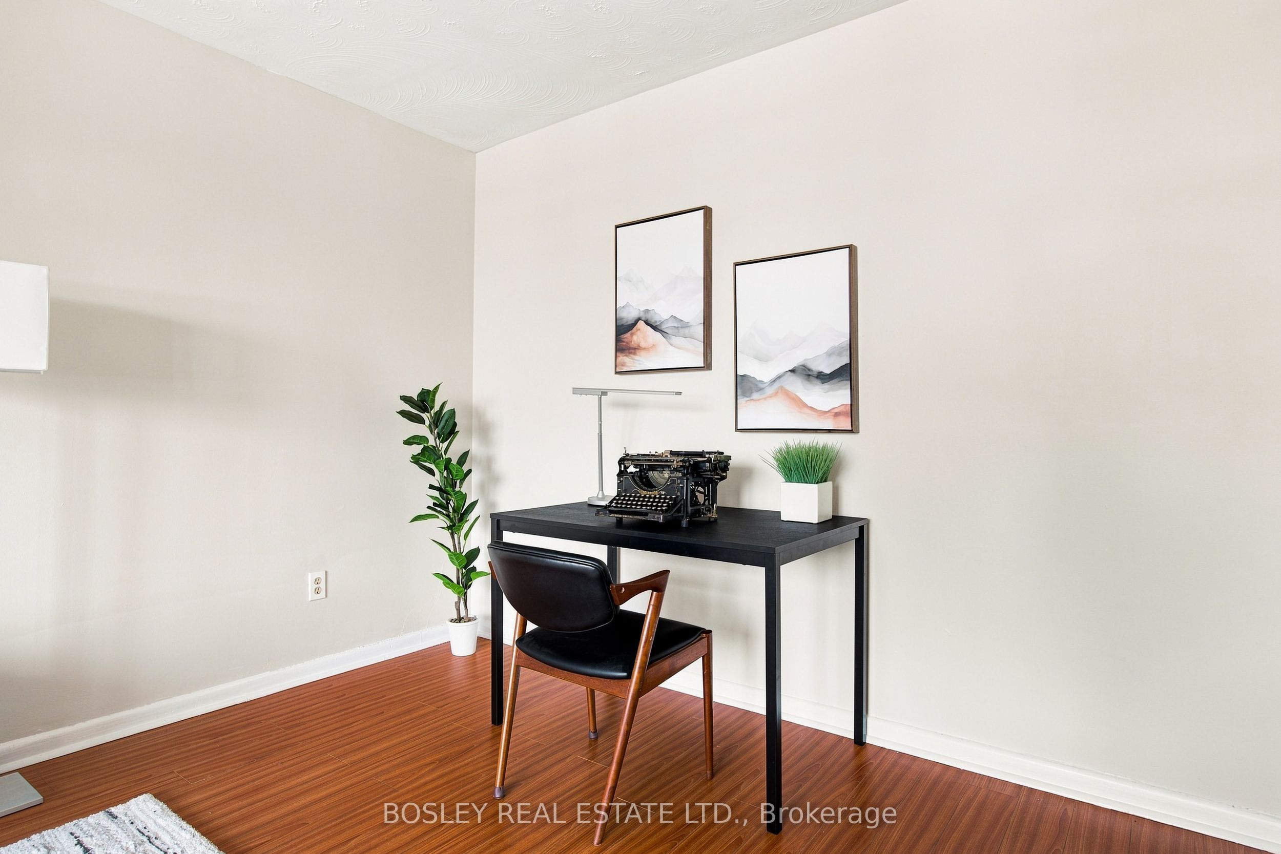 915 Midland Avenue 708, Toronto, ON M1K 4G1 photo 3