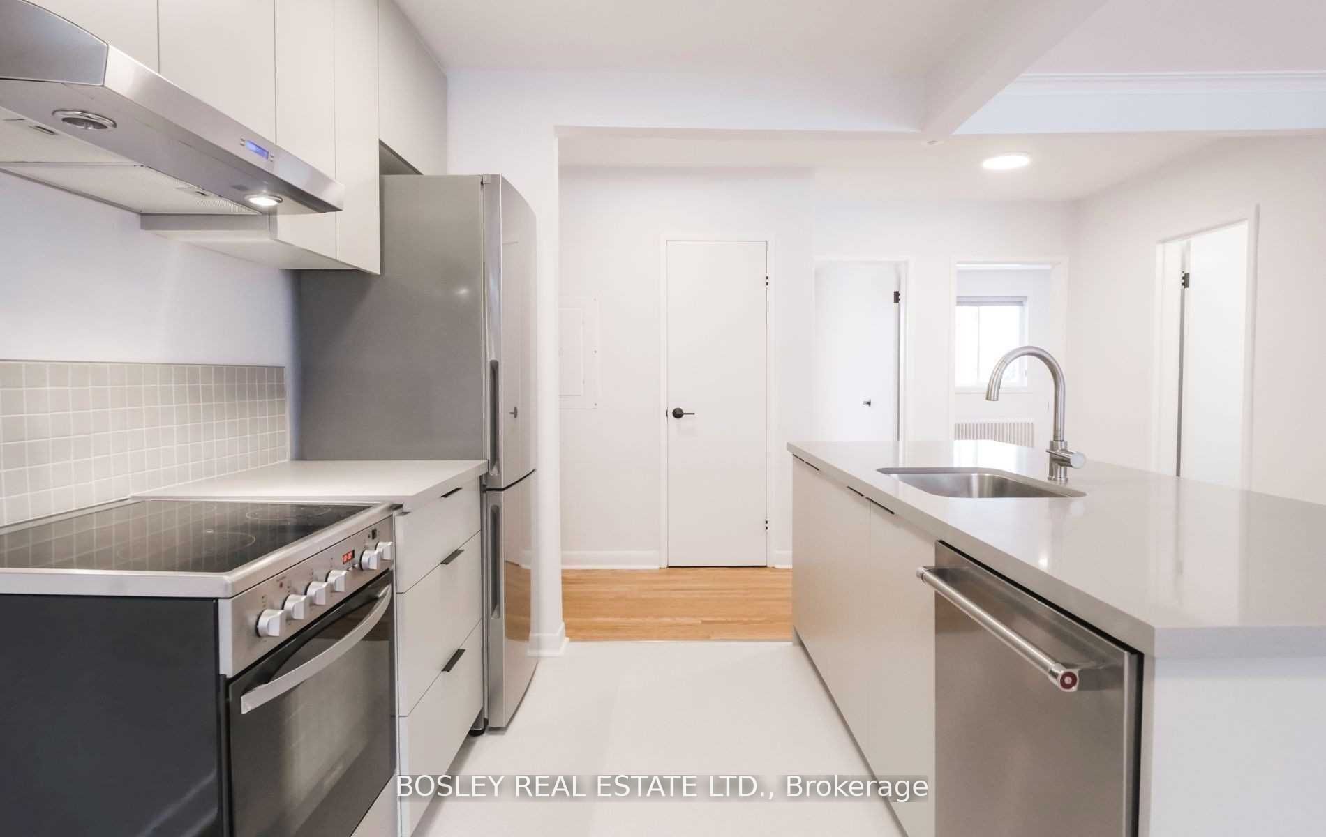 555 Birchmount Road 302, Toronto, ON M1K 1P8 photo 4