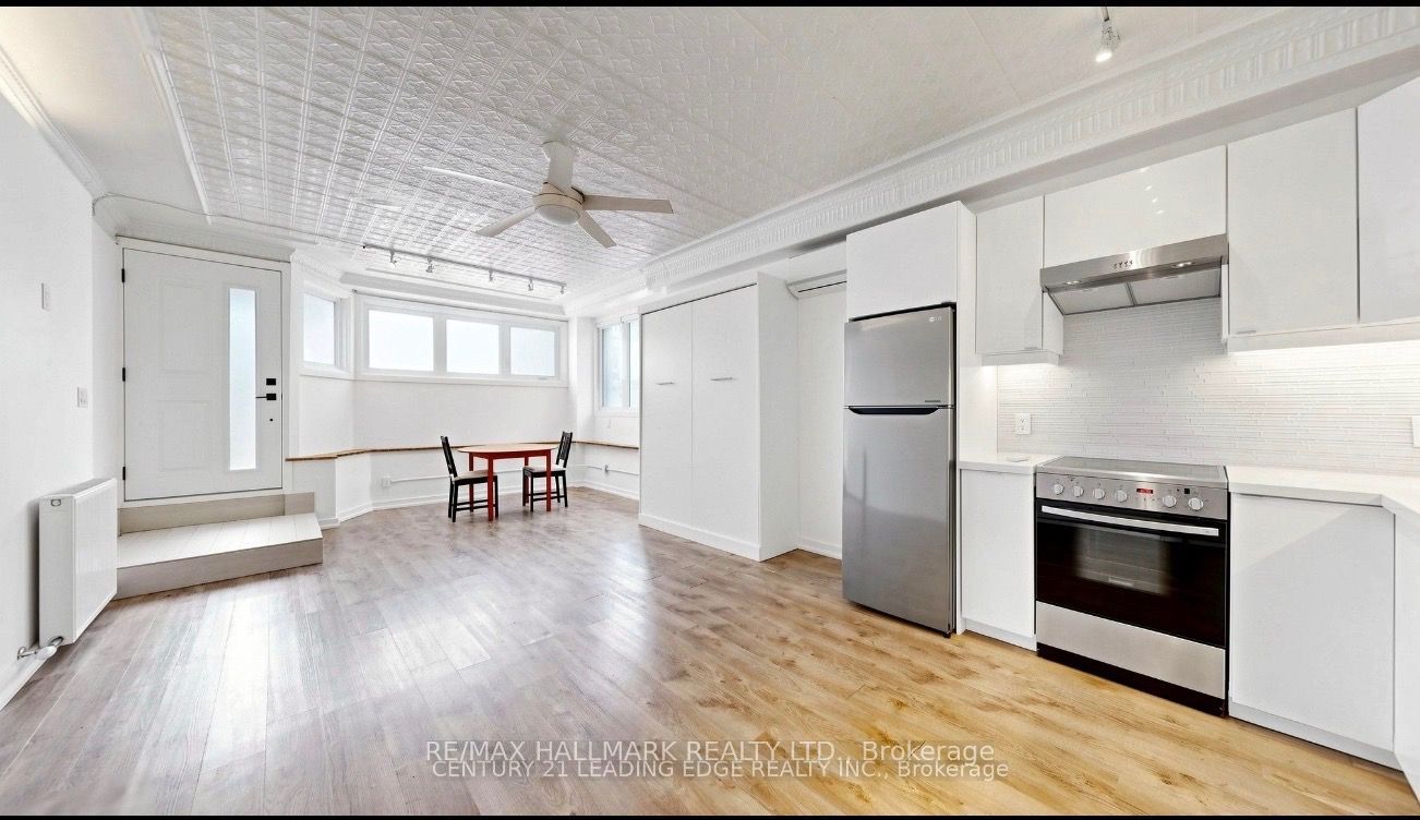 679 WOODBINE Avenue Lower Bachelor, Toronto, ON M4E 2J3 photo 4