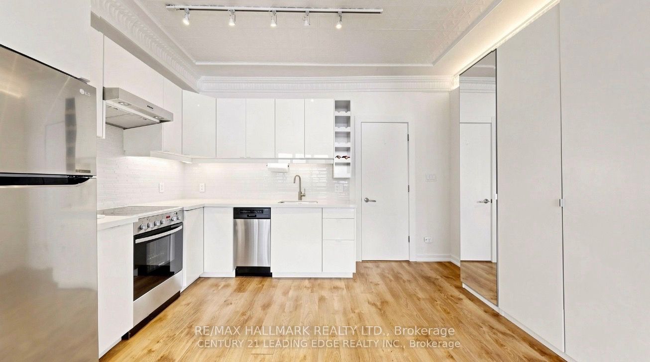 679 WOODBINE Avenue Lower Bachelor, Toronto, ON M4E 2J3 photo 5