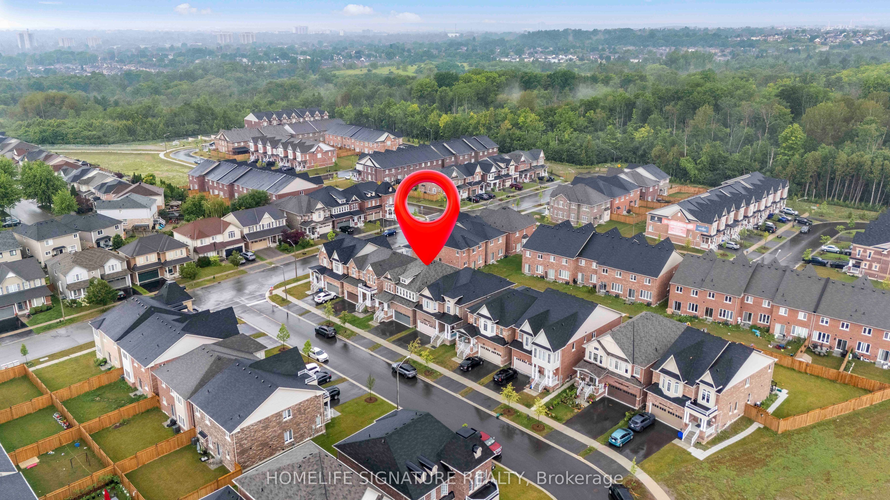 1211 Drinkle Crescent, Oshawa, ON L1K 3G8