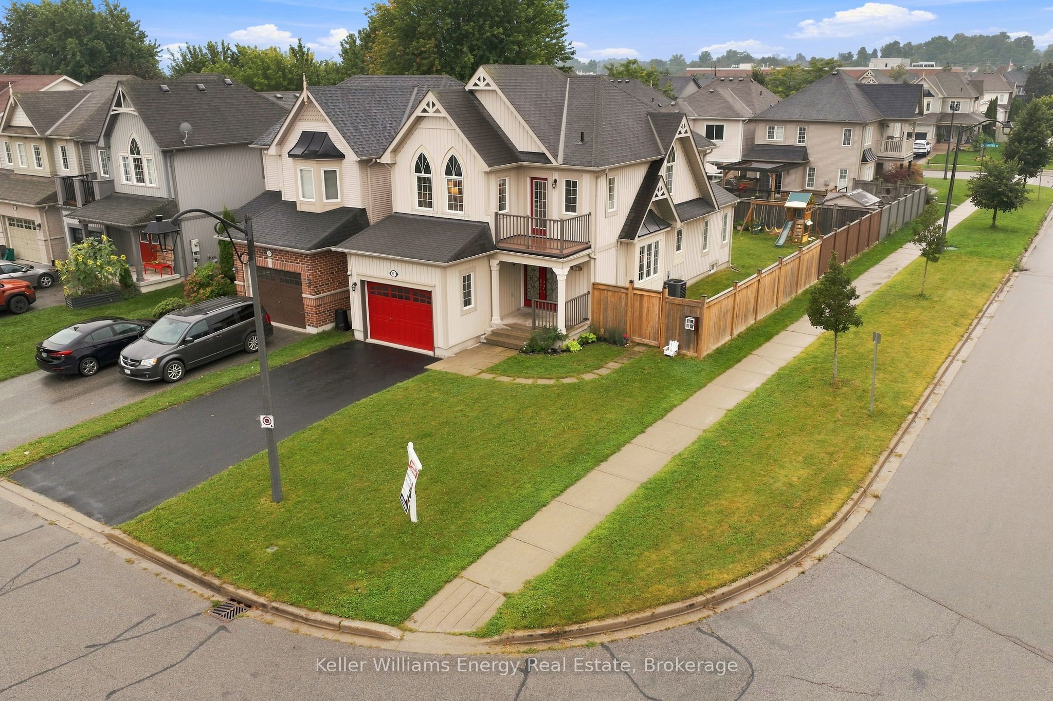 171 Allworth Crescent, Clarington, ON L1C 0B4 photo 2