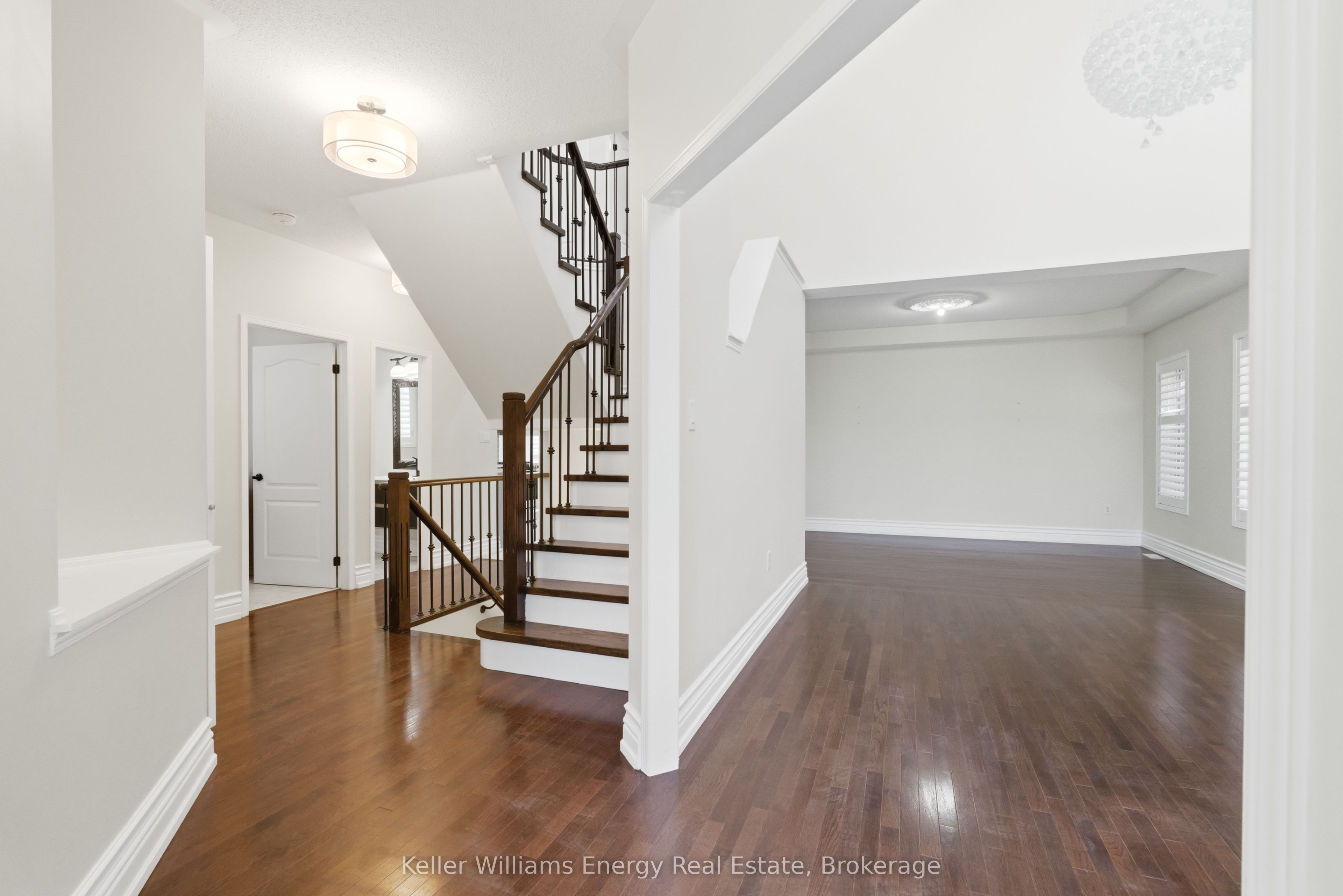 1633 Grandview Street N, Oshawa, ON L1K 0A6 photo 5