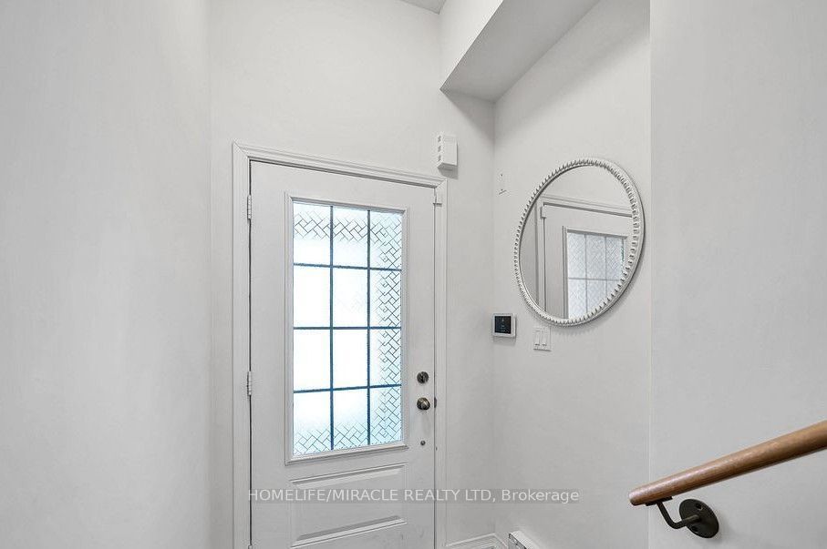 137 Danzatore Path 72, Oshawa, ON L1L 0P9 photo 4