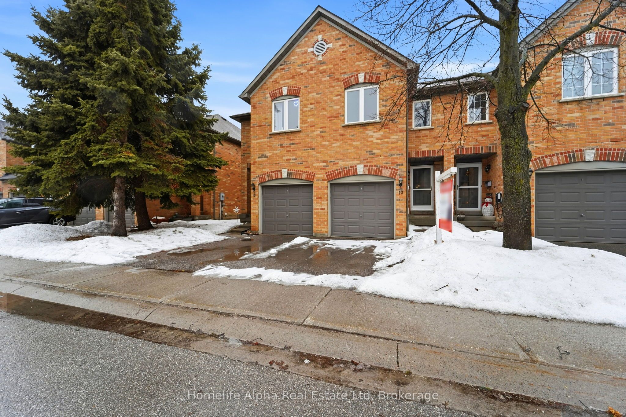 6400 Lawrence Avenue E 10, Toronto, ON M1C 5C7 photo 2