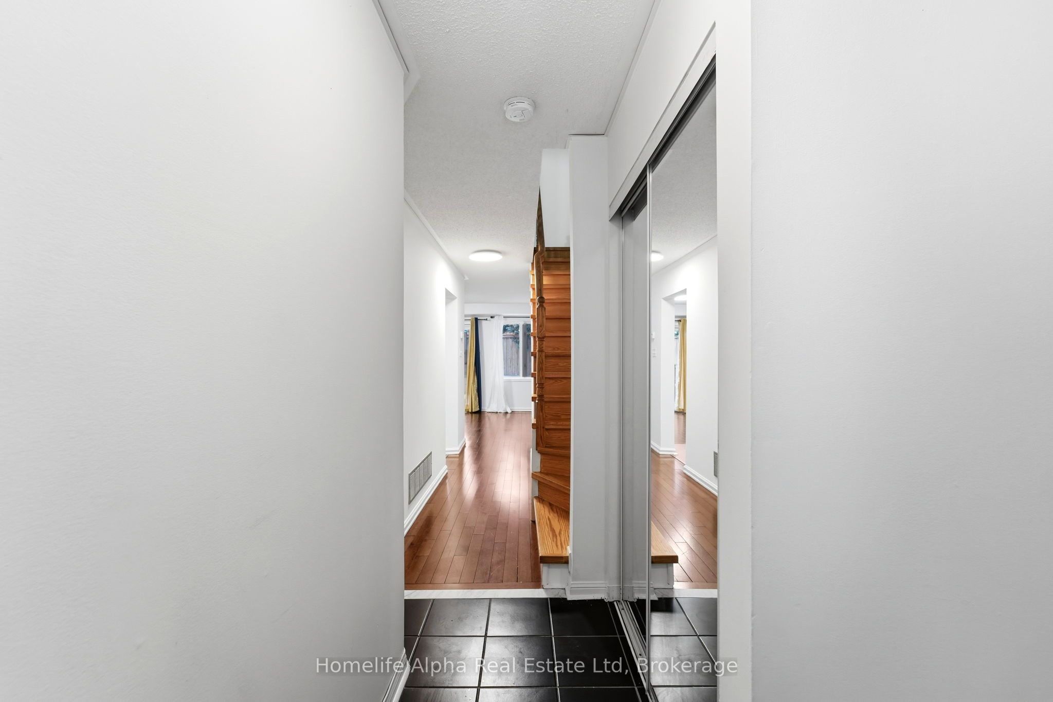 6400 Lawrence Avenue E 10, Toronto, ON M1C 5C7 photo 4