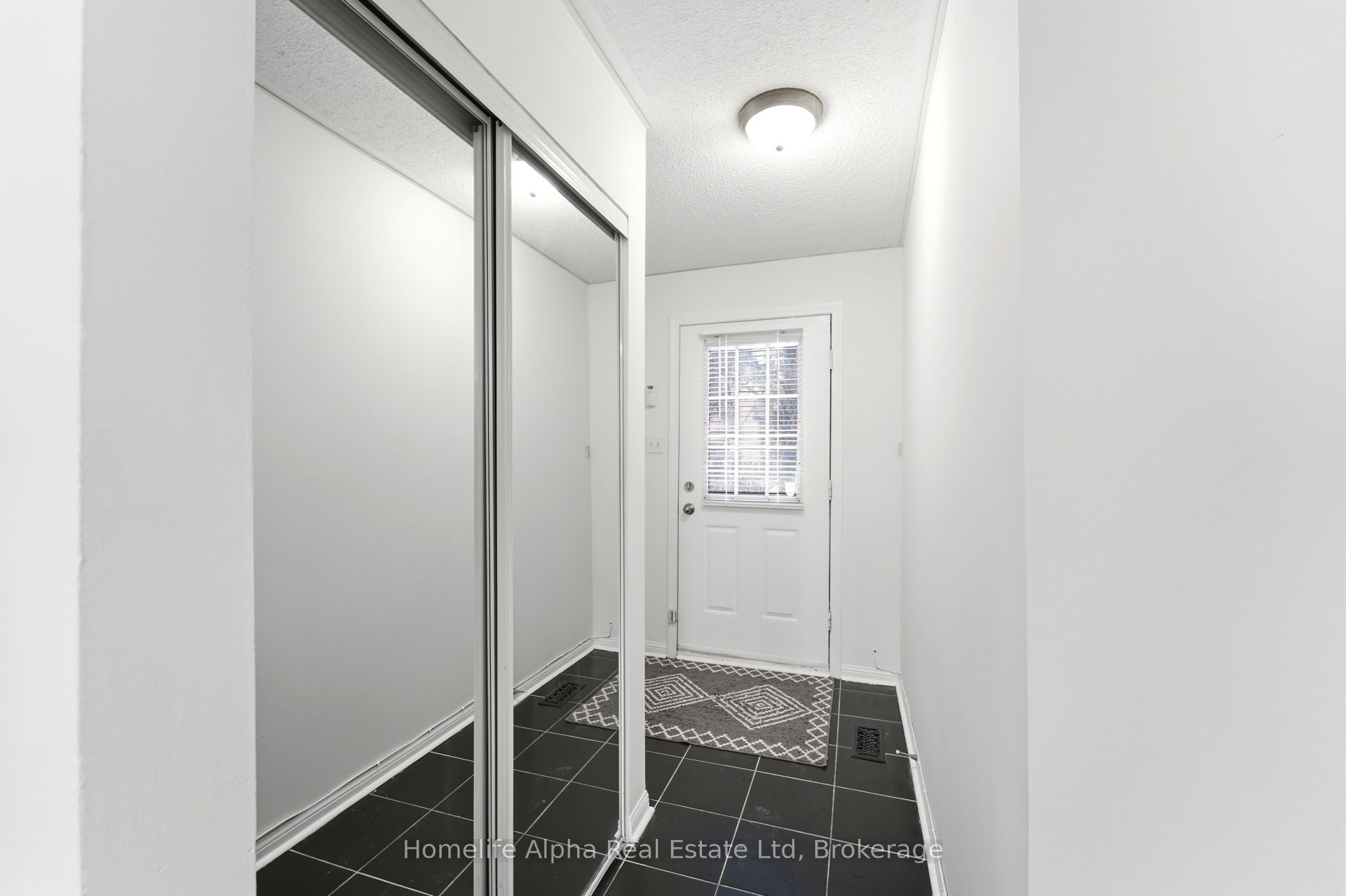 6400 Lawrence Avenue E 10, Toronto, ON M1C 5C7 photo 5