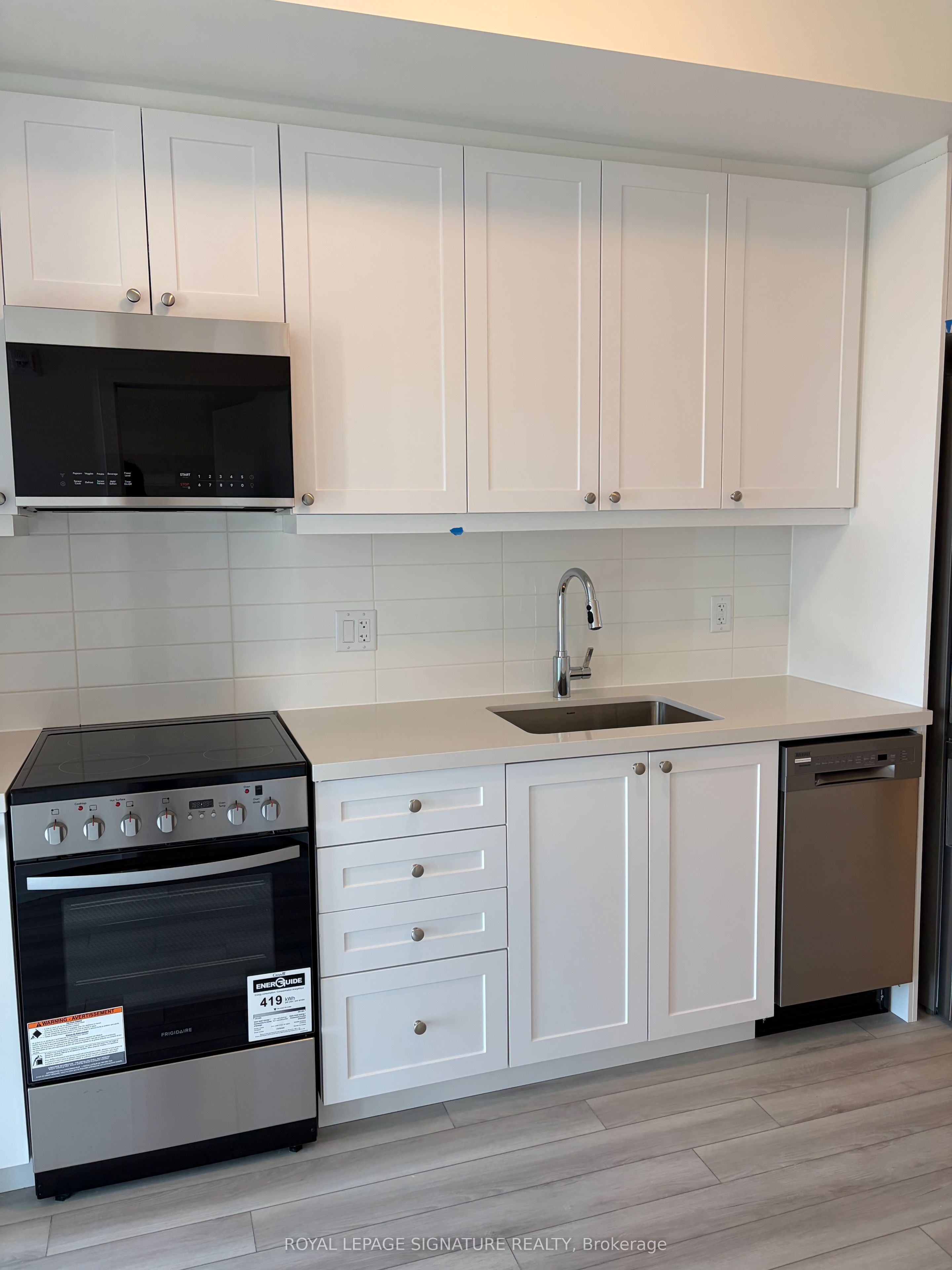 51 Clarington Boulevard 1104, Clarington, ON L1C 0A1 photo 3