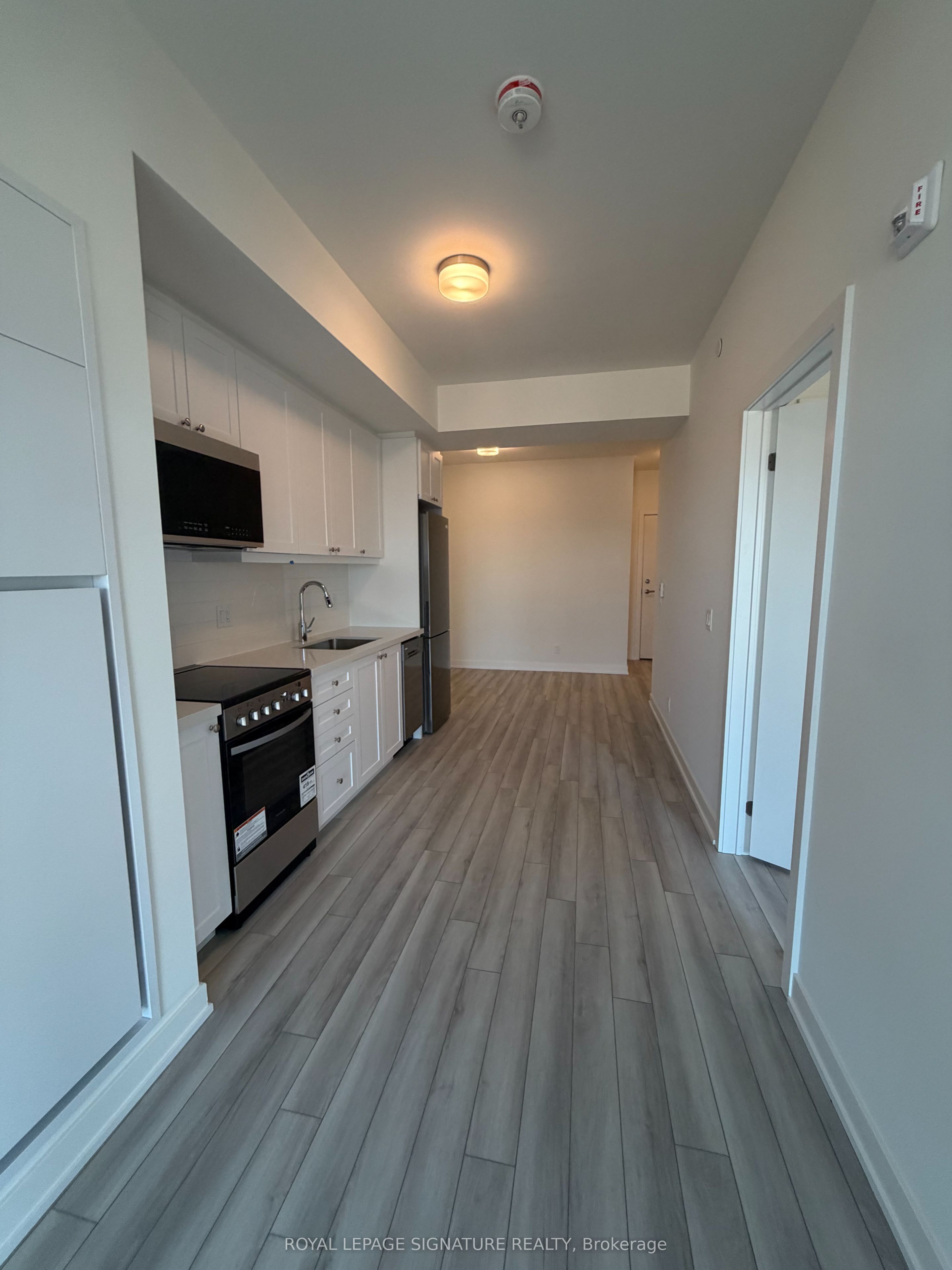 51 Clarington Boulevard 1104, Clarington, ON L1C 0A1 photo 5