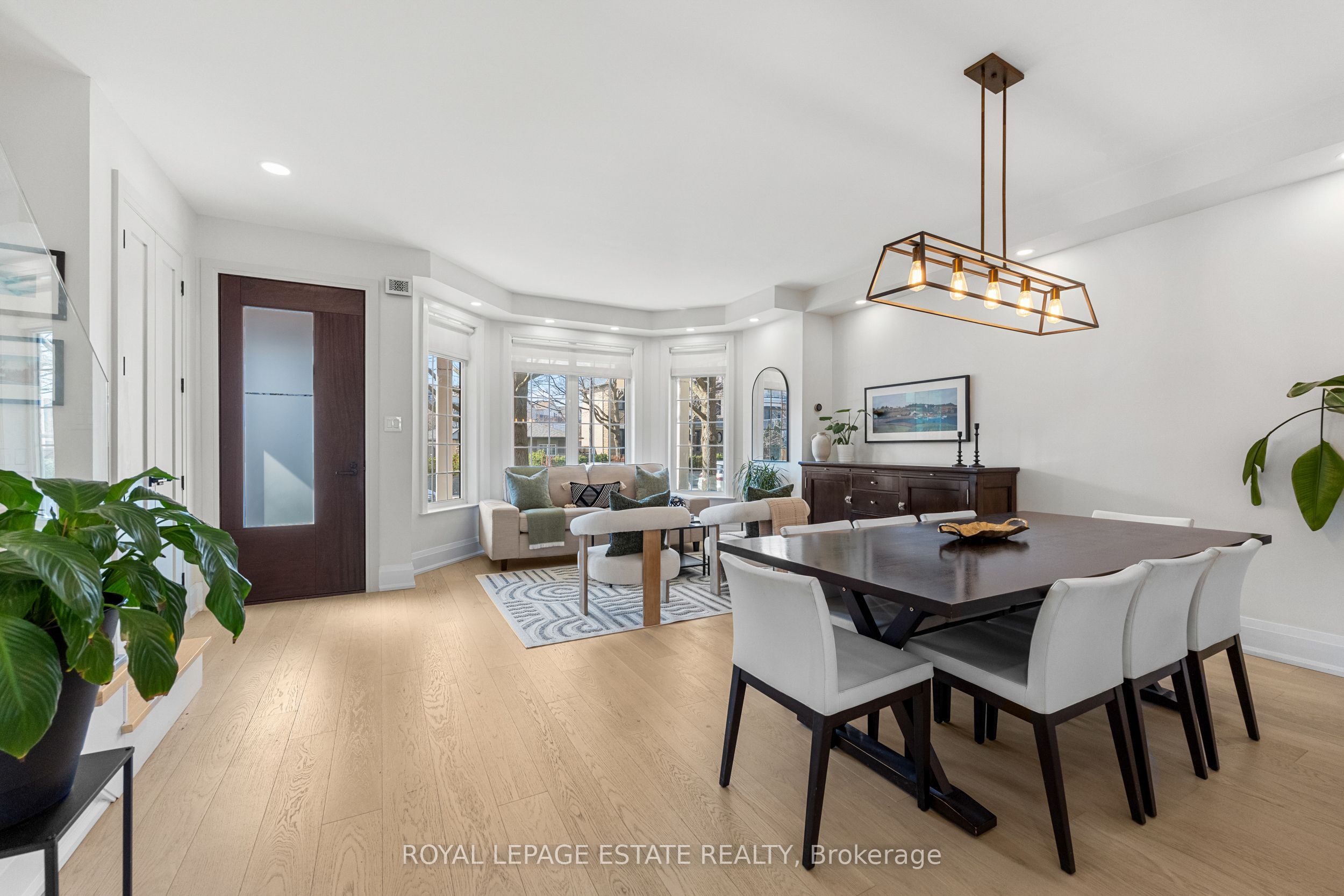 95 Boardwalk Drive, Toronto, ON M4L 3X9 photo 4