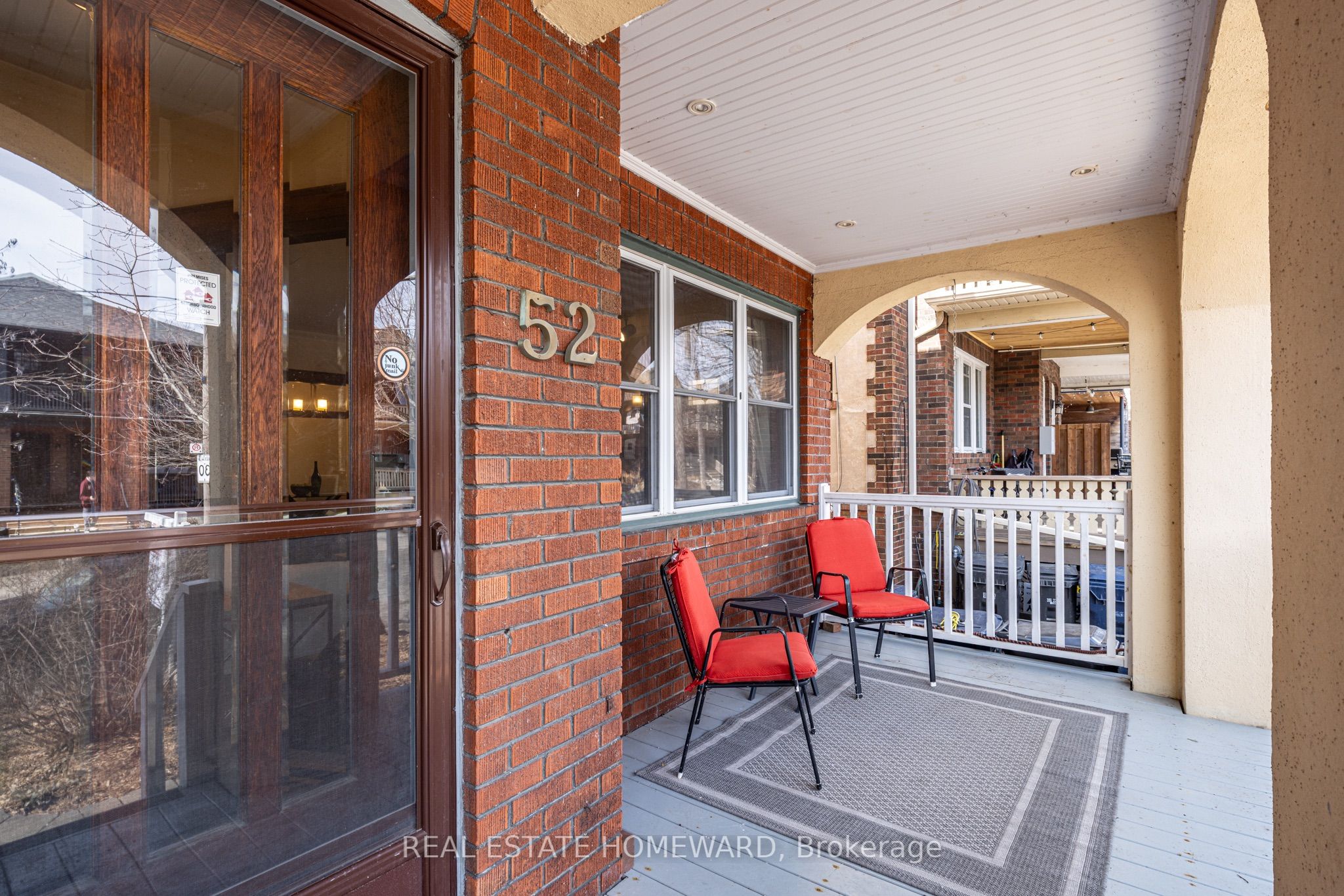 52 Wineva Avenue main, Toronto, ON M4E 2T2 photo 3