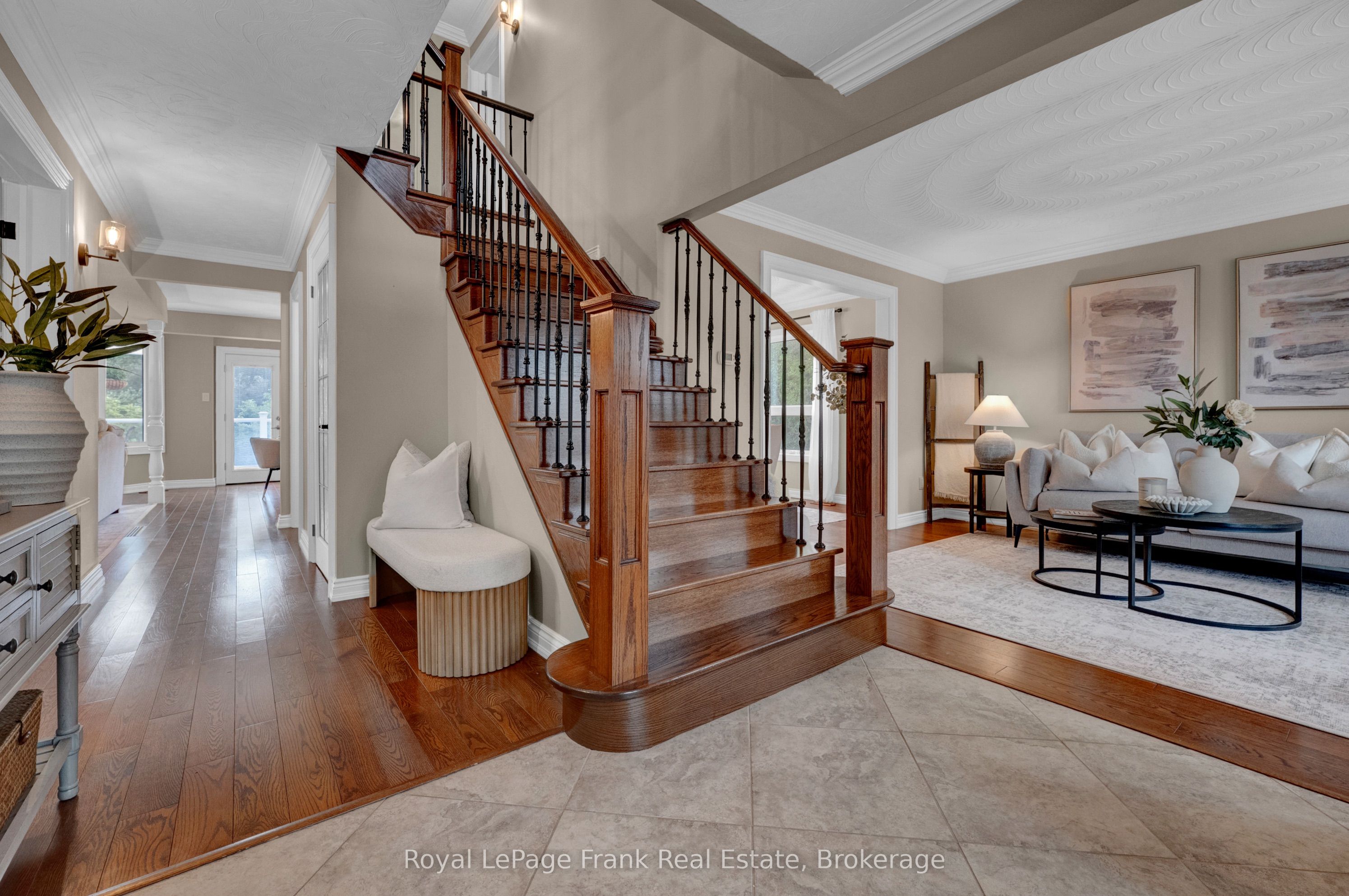 37 Living Court, Clarington, ON L1E 2V6 photo 3