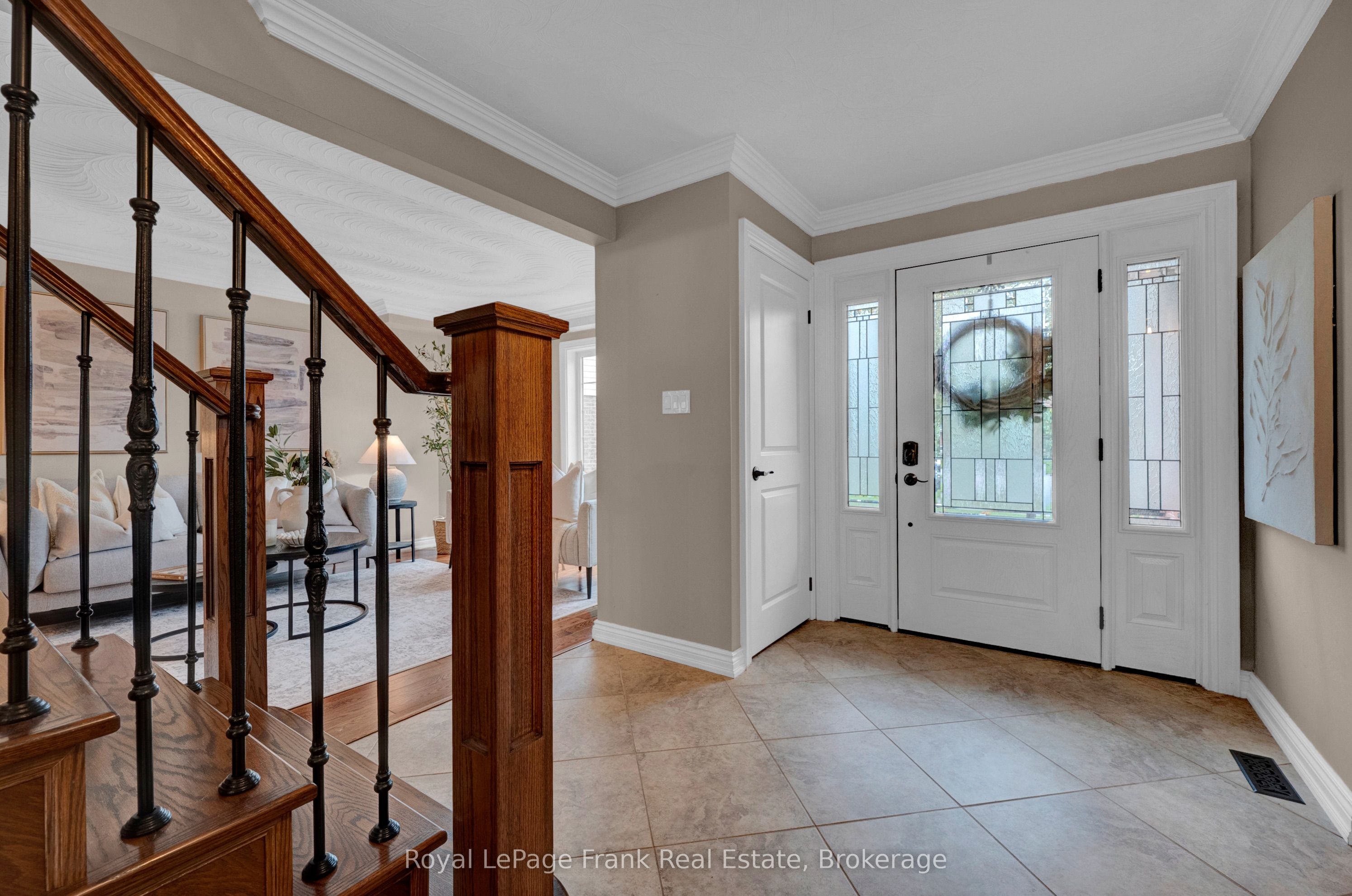 37 Living Court, Clarington, ON L1E 2V6 photo 4