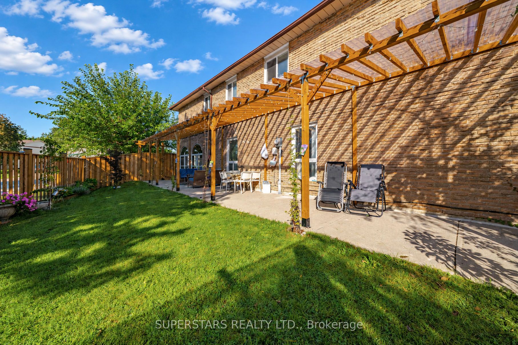 63 La Peer Boulevard, Toronto, ON M1W 2H4 photo 4